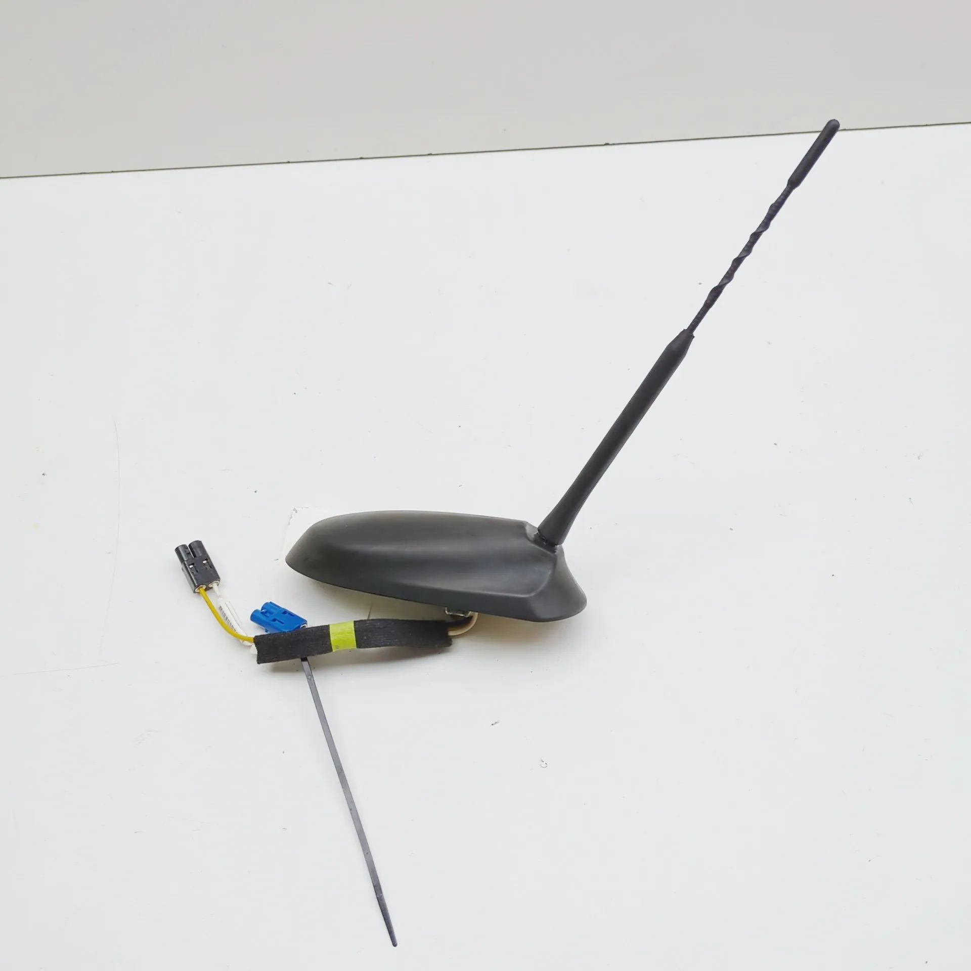 Opel Crossland X antenn Antenna — OPEL CROSSLAND (X P17) (2017-...) — 3...