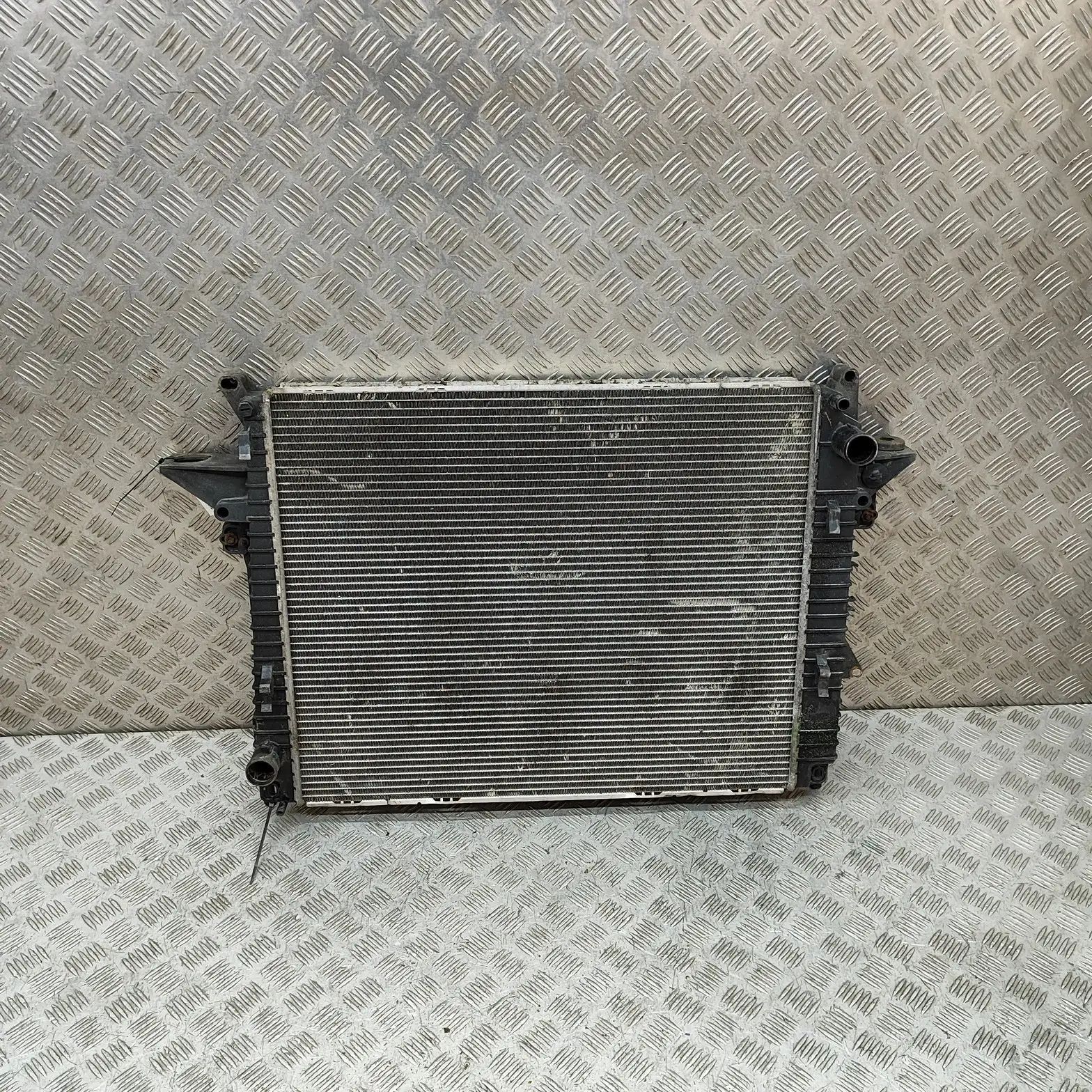 Land Rover Discovery Cooling Radiator Cooling Radiator — LAND ROVER DISCOVERY (III L3...