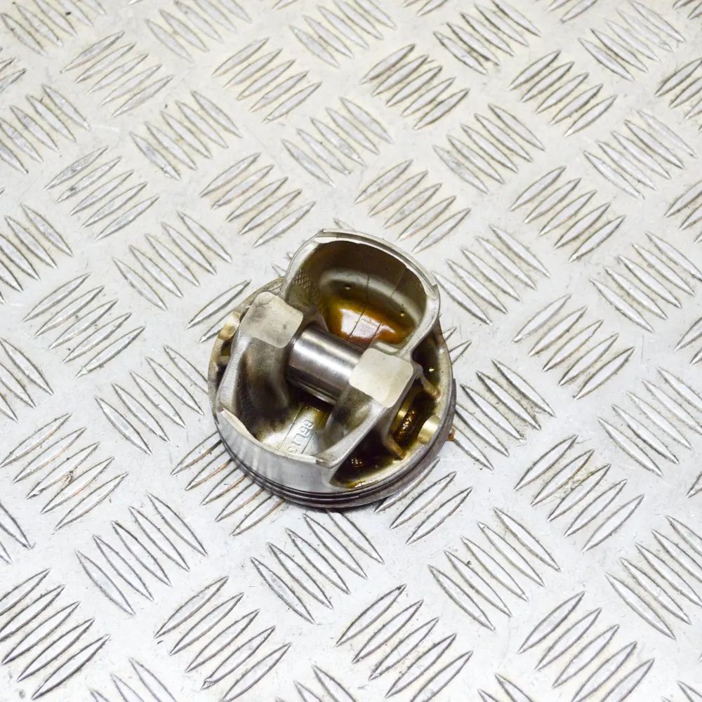 Maserati Ghibli Piston Piston — MASERATI GHIBLI (M157) (2013-...) — 31...