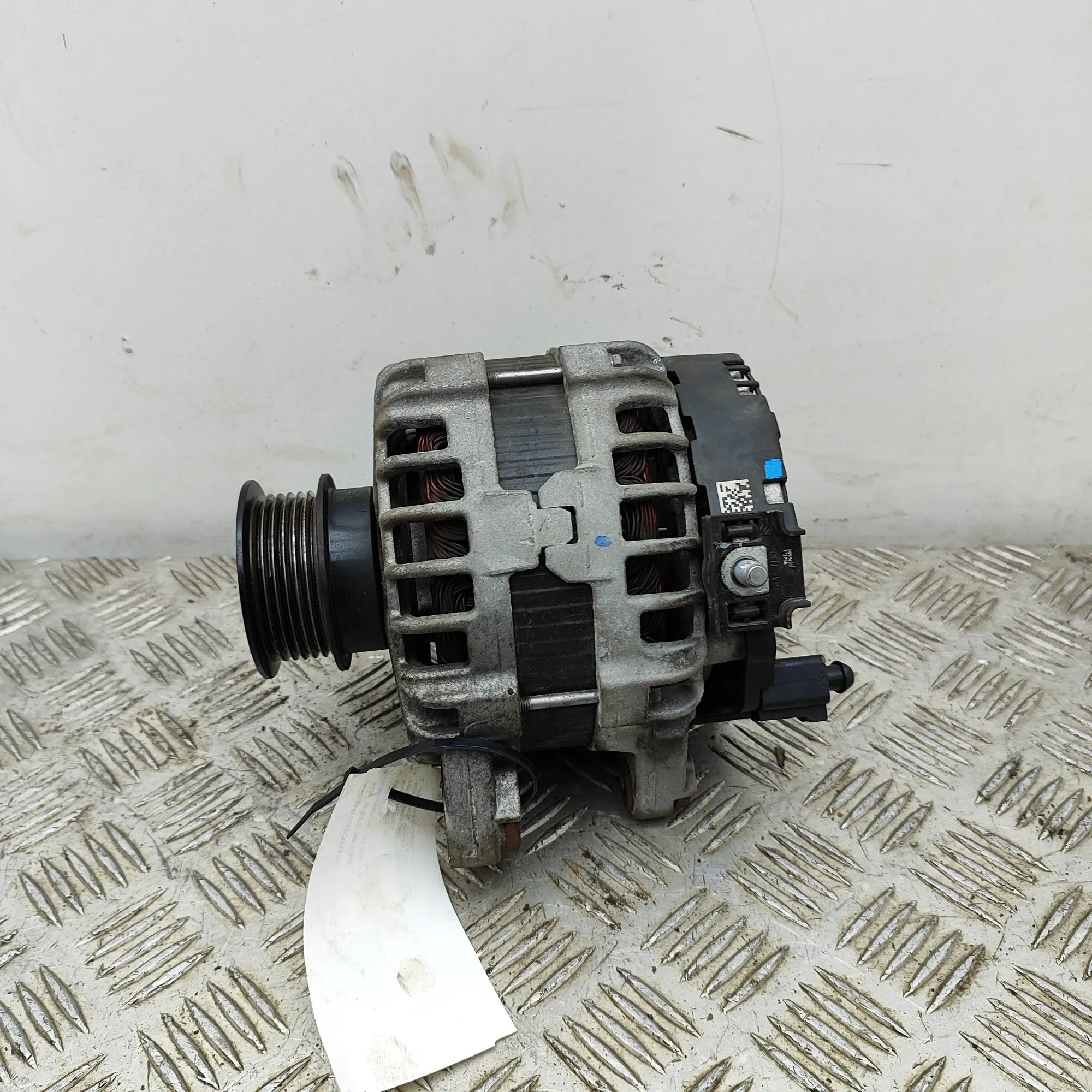 Volvo V40 Alternator Alternator — VOLVO V40 (Hatchback) (2012-2019) ...