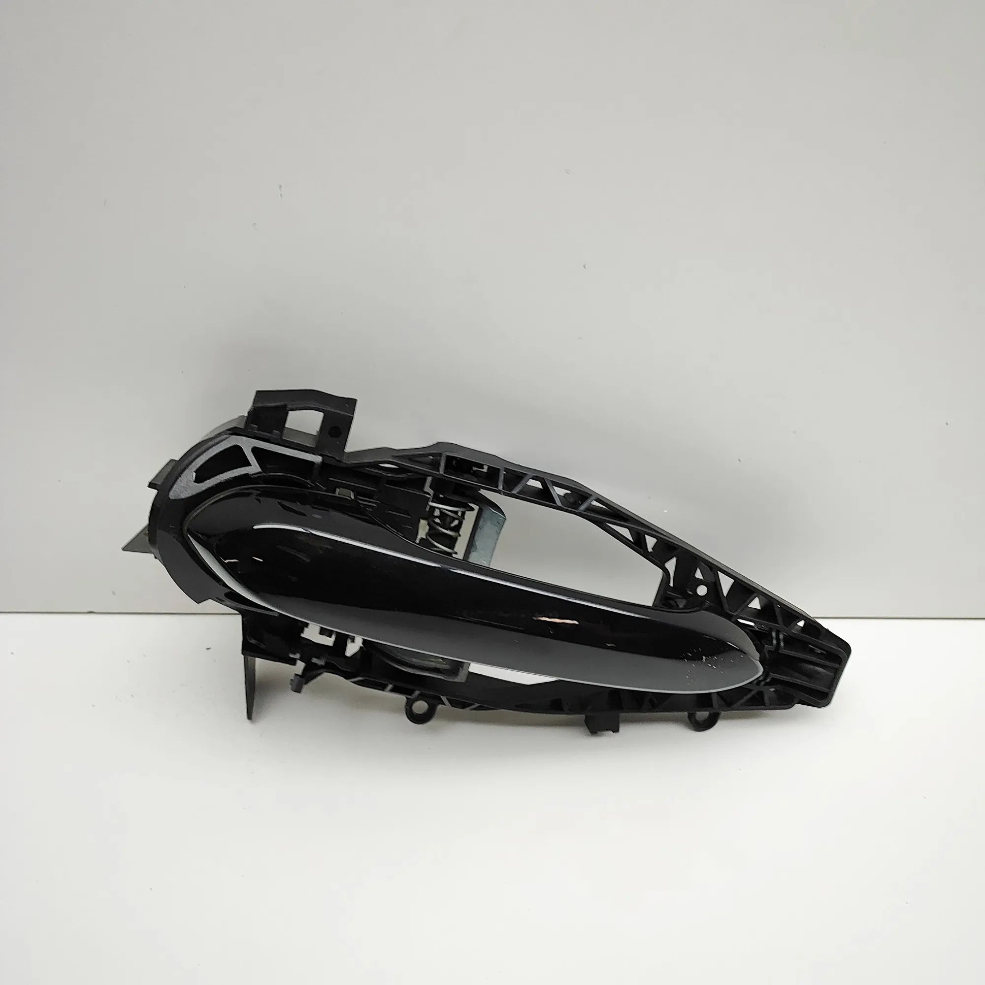 BMW X5 (G05) Exterior door handle — front right Exterior door handle — front right — BMW X5 (G0...