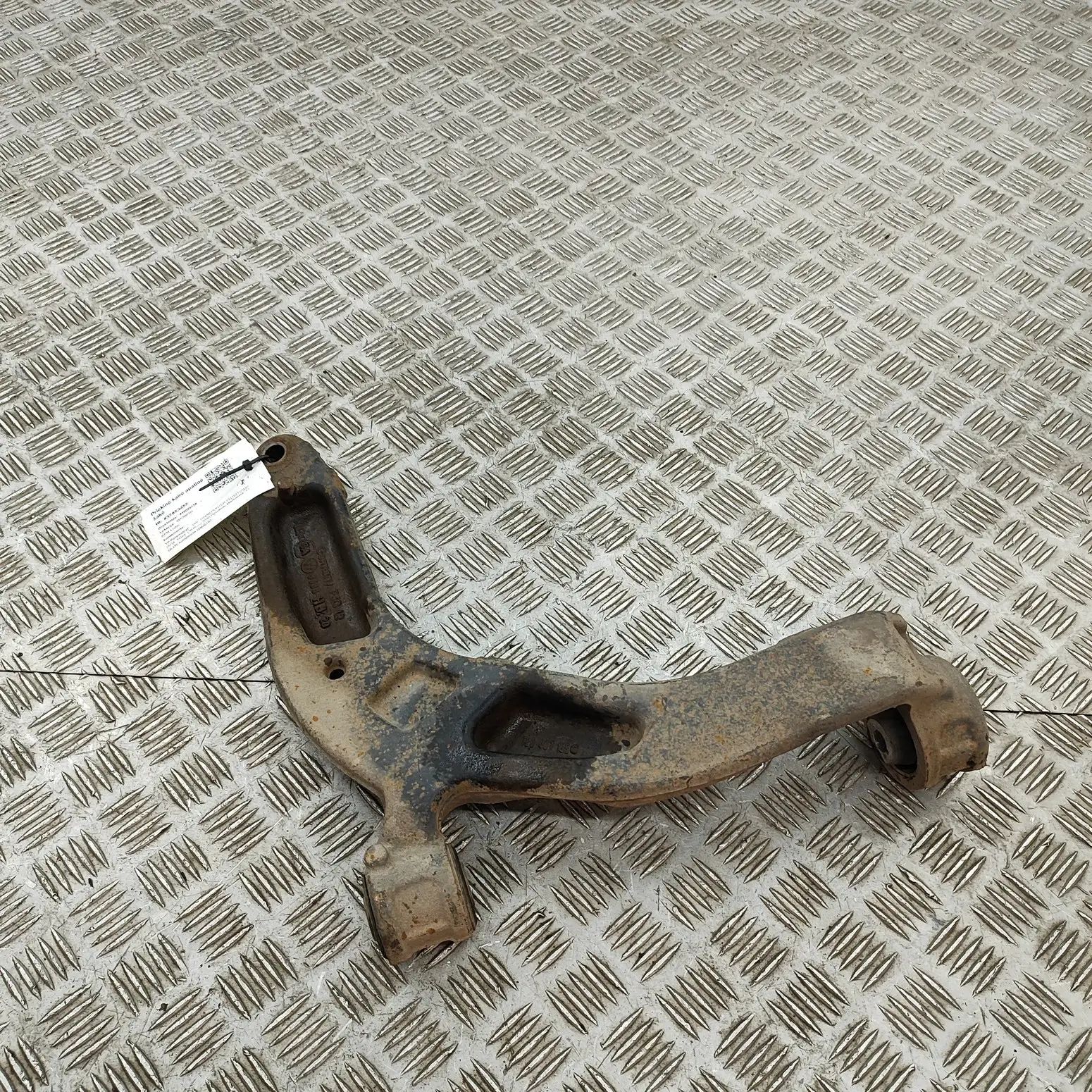 Volkswagen Transporter (T6, Caravelle, Multivan) Front Left Lower Control Arm Front Left Lower Control Arm — VW TRANSPORTER (...