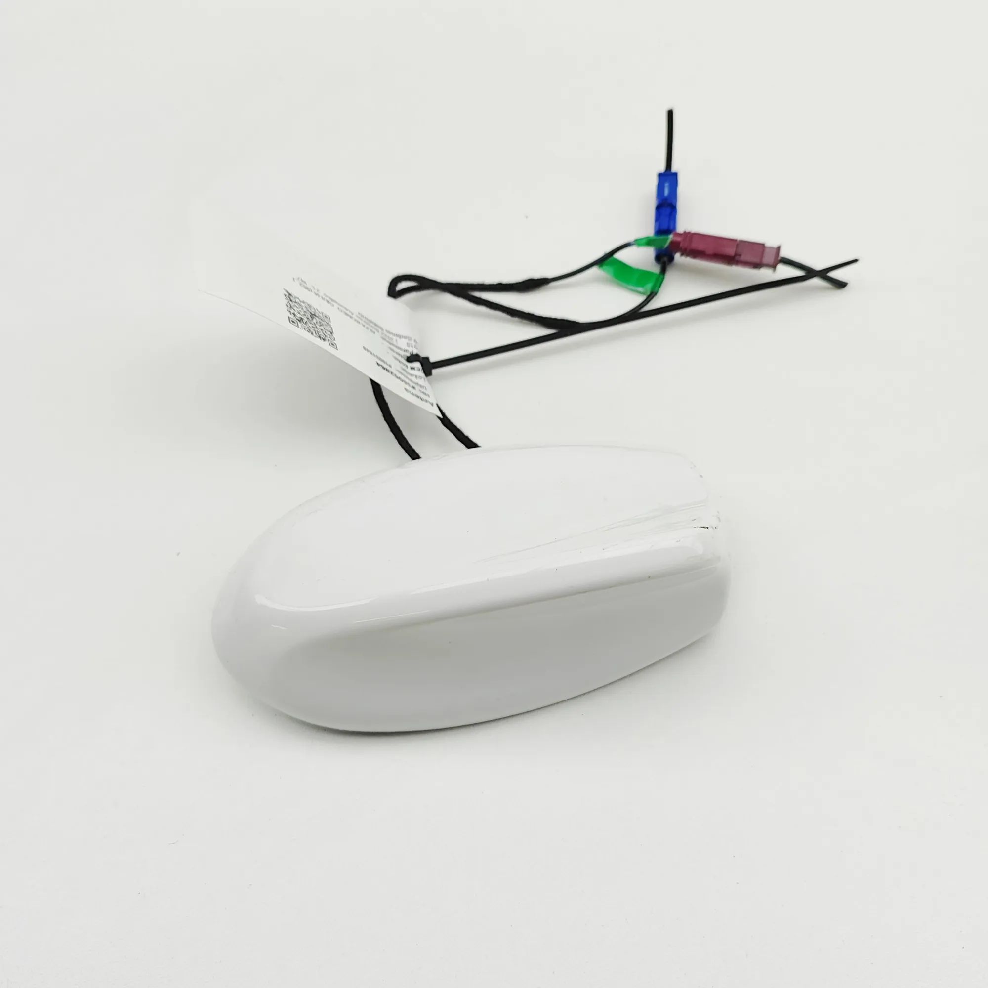 Alfa-Romeo Giulia (952) antenna Antenna — ALFA ROMEO GIULIA (952_) (2015-...) —...