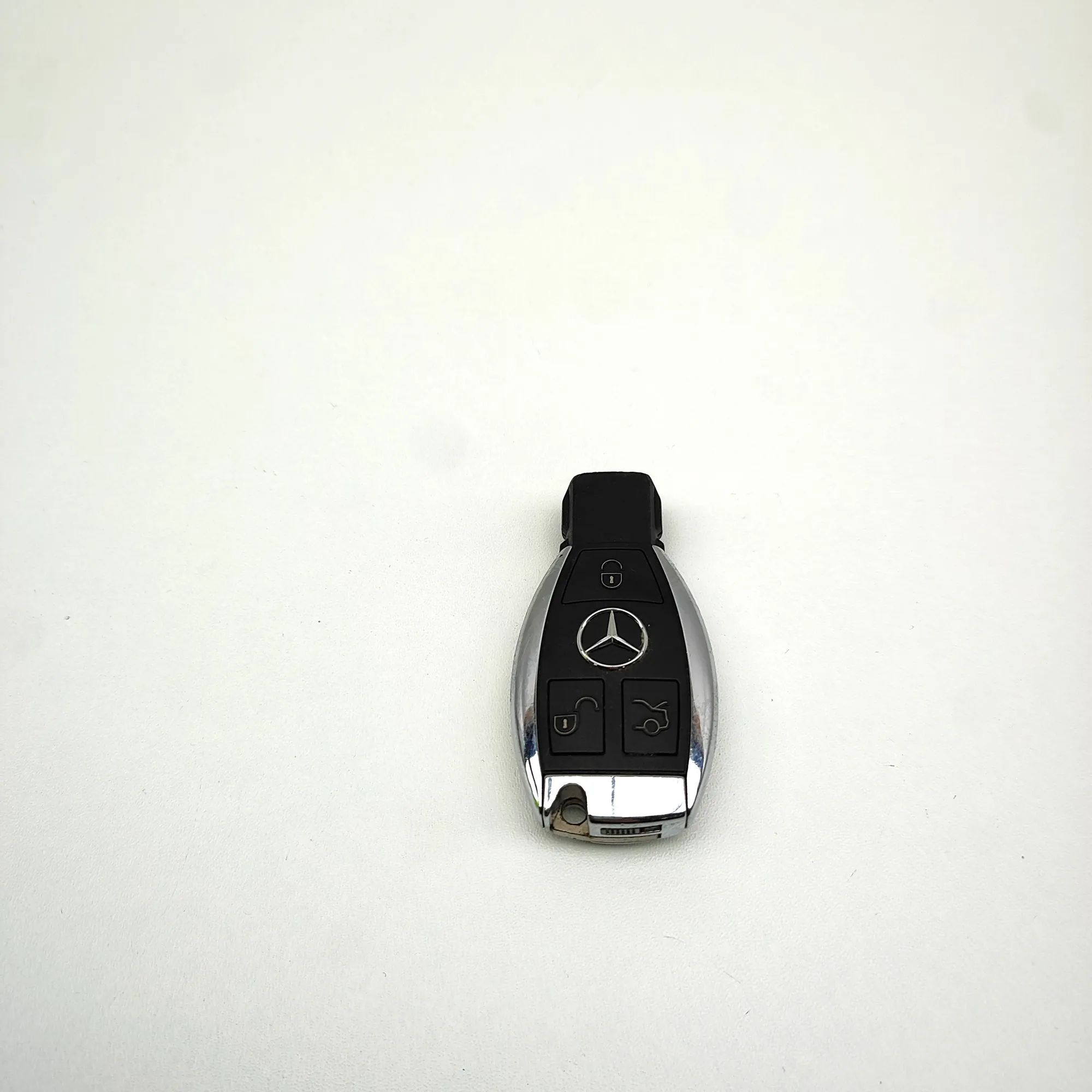 Mercedes-Benz A (W176) Ключ зажигания Ignition key — MERCEDES BENZ C-CLASS COUPE (C20...