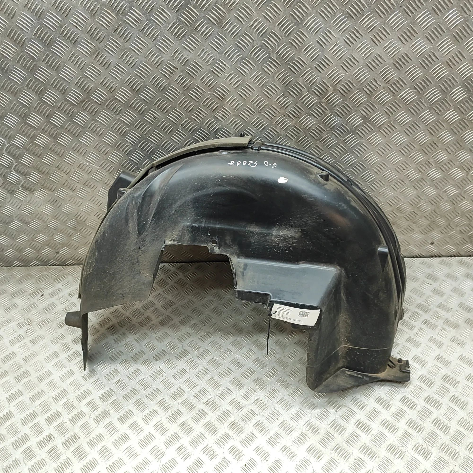 Citroen C5 Aircross Rear Right Arch Liner Rear Right Arch Liner — CITROEN C5 (AIRCROSS) (...