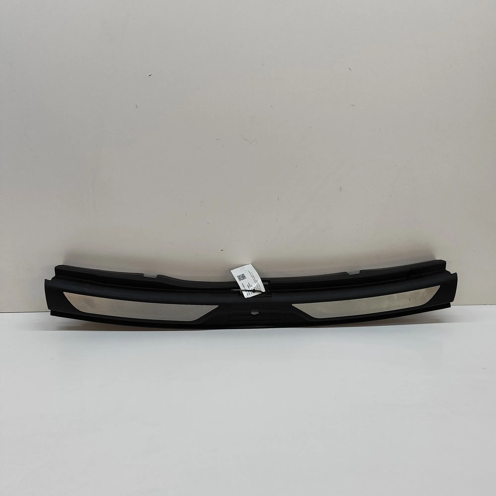 Maserati Levante Trunk Boot Lock Trim Trunk Boot Lock Trim — MASERATI LEVANTE (SUV M1...