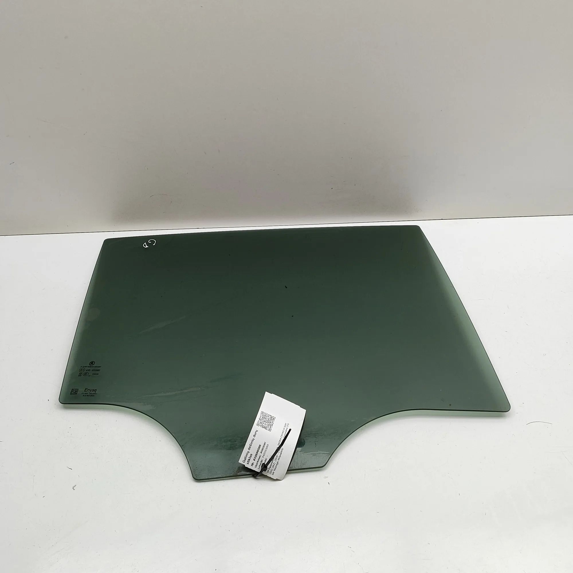 Skoda Enyaq Right rear door window Right rear door window — SKODA ENYAQ (iV SUV 5A...