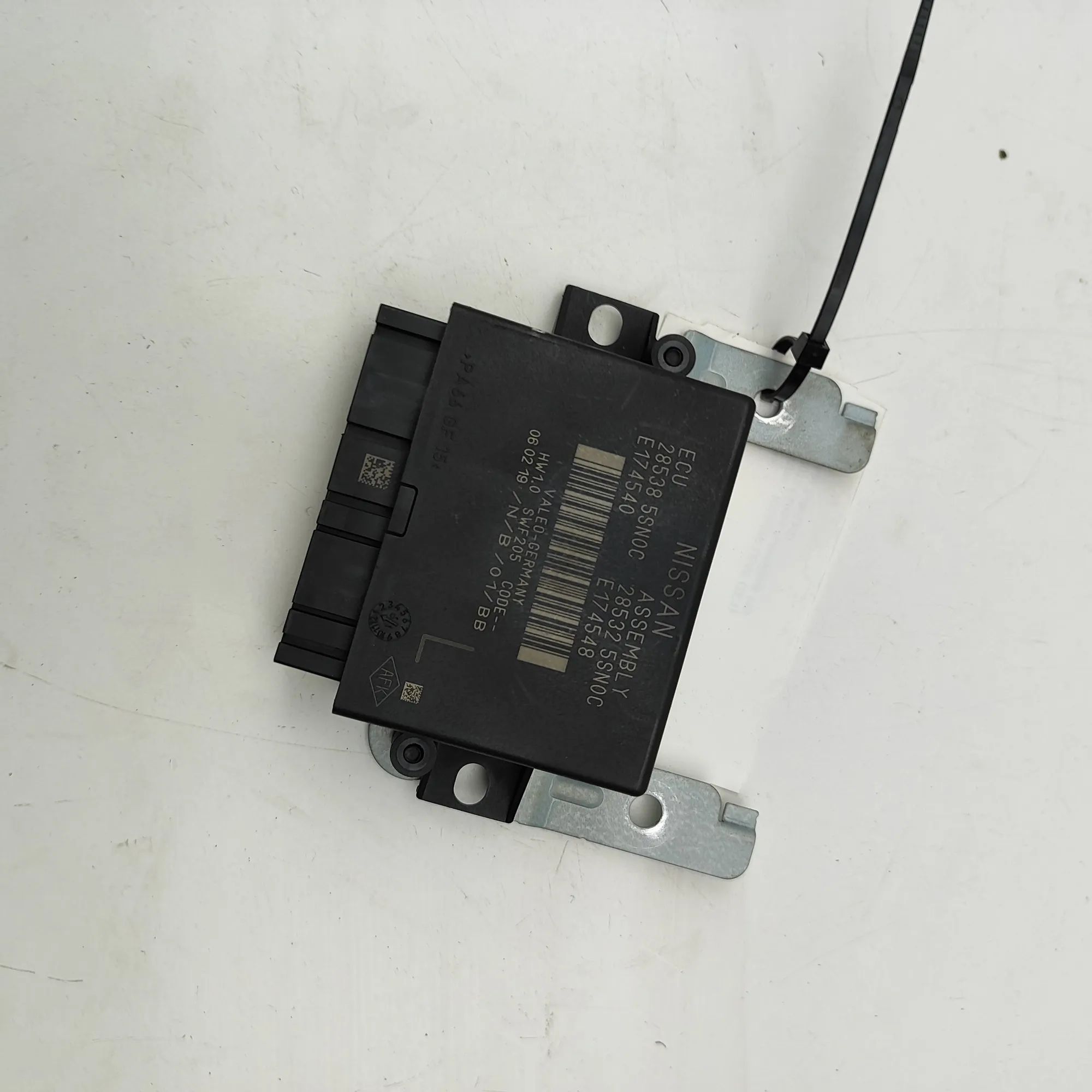 Nissan Leaf PDC Parking Sensor Control Unit PDC Parking Sensor Control Unit — NISSAN LEAF (...