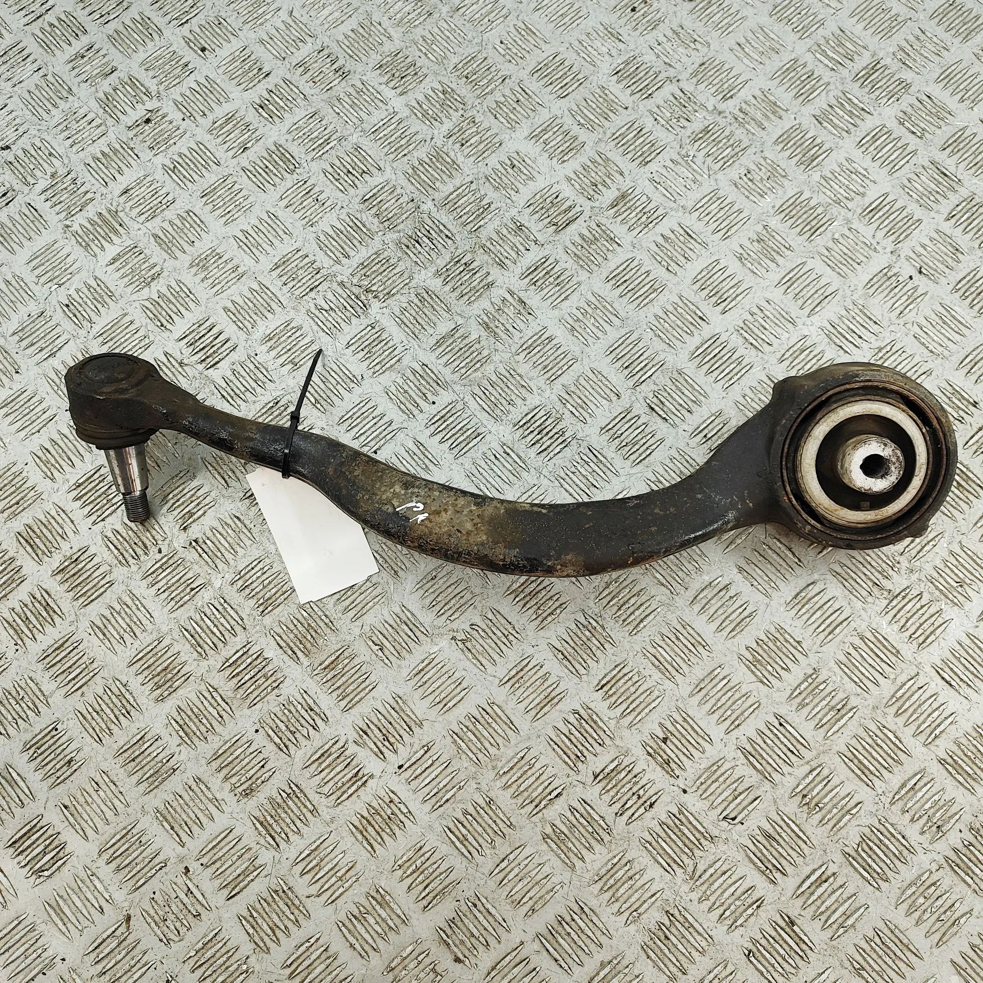Land Rover Discovery Front Left Curved Control Arm Front Left Curved Control Arm — LAND ROVER DISC...