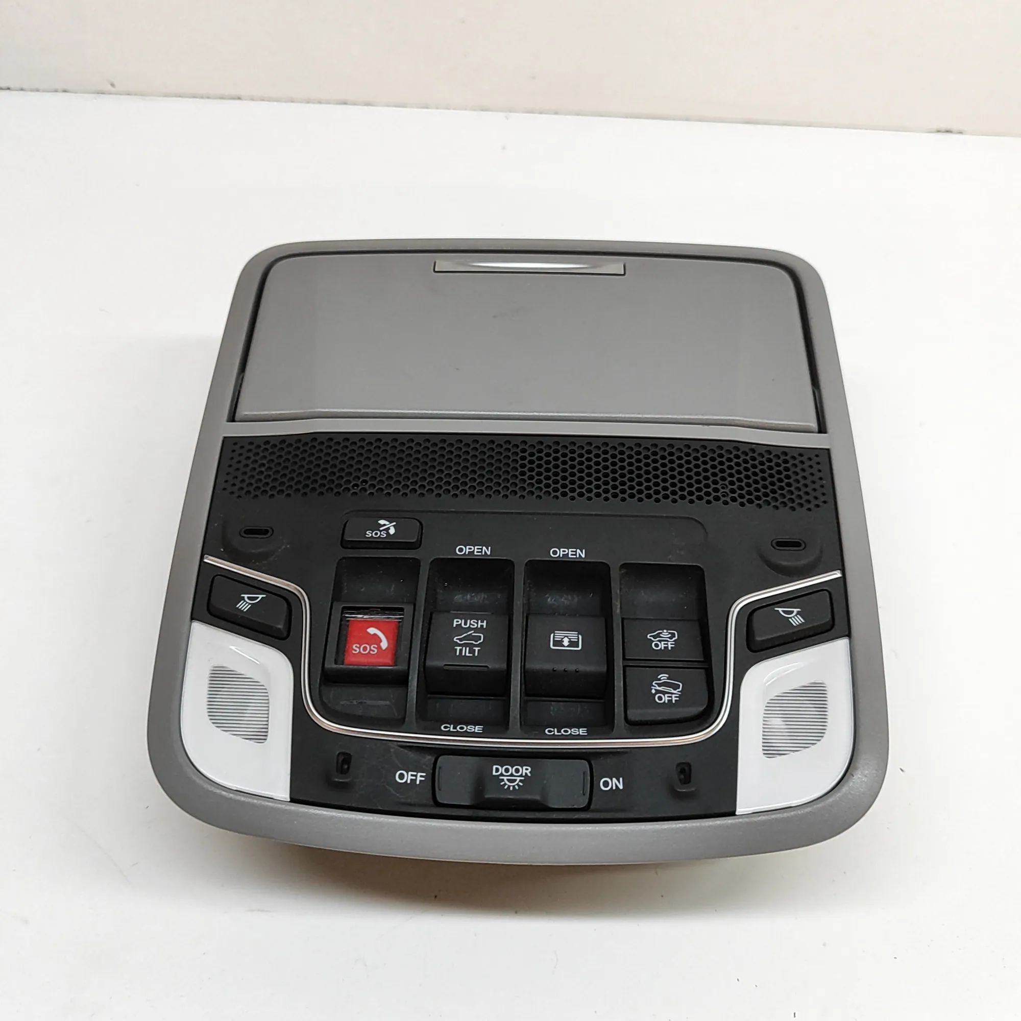 Honda CR-V Interior light Interior light — HONDA CR-V (V RW) (2017-...) —...