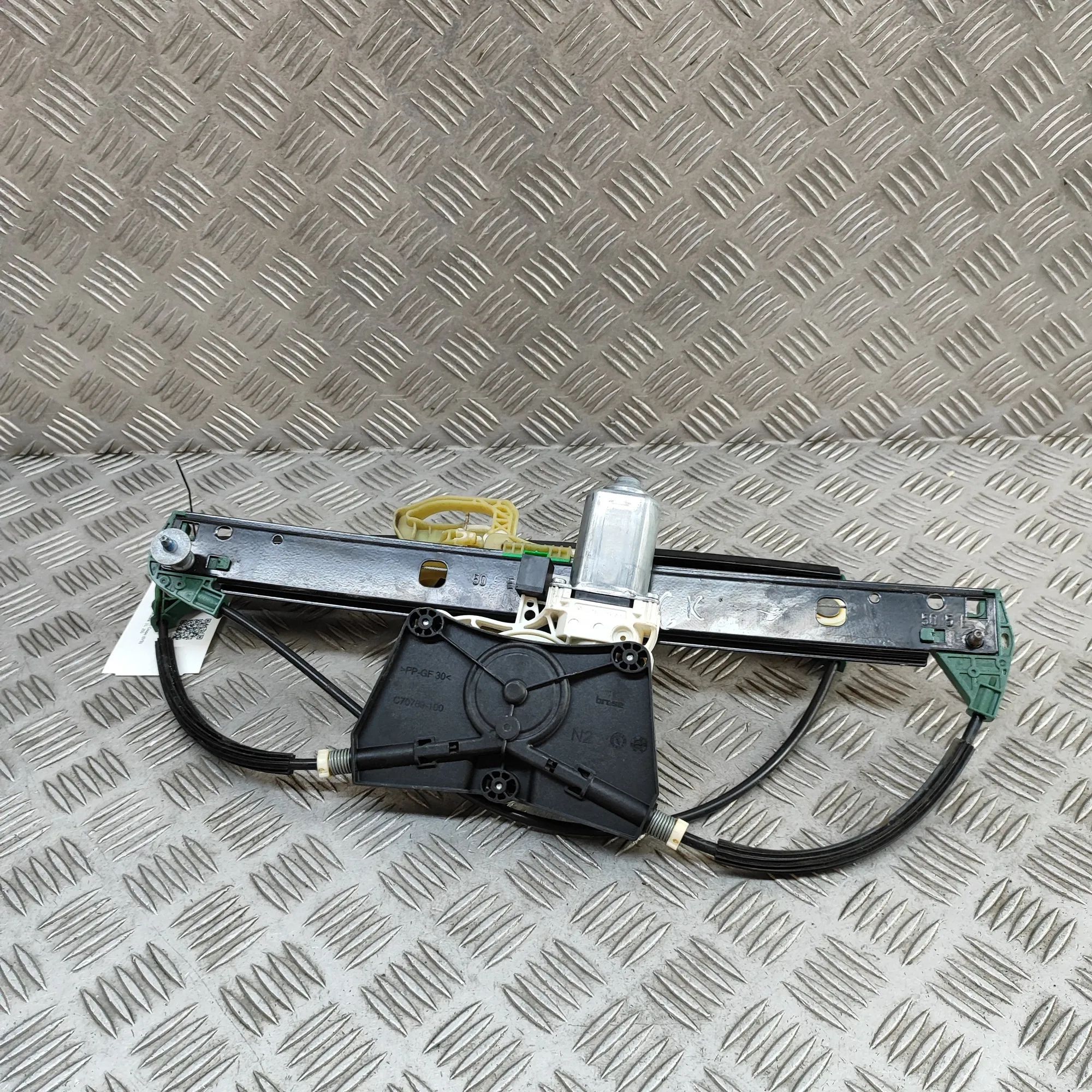 Porsche Cayenne Rear Left Door Window Regulator Rear Left Door Window Regulator — PORSCHE CAYEN...
