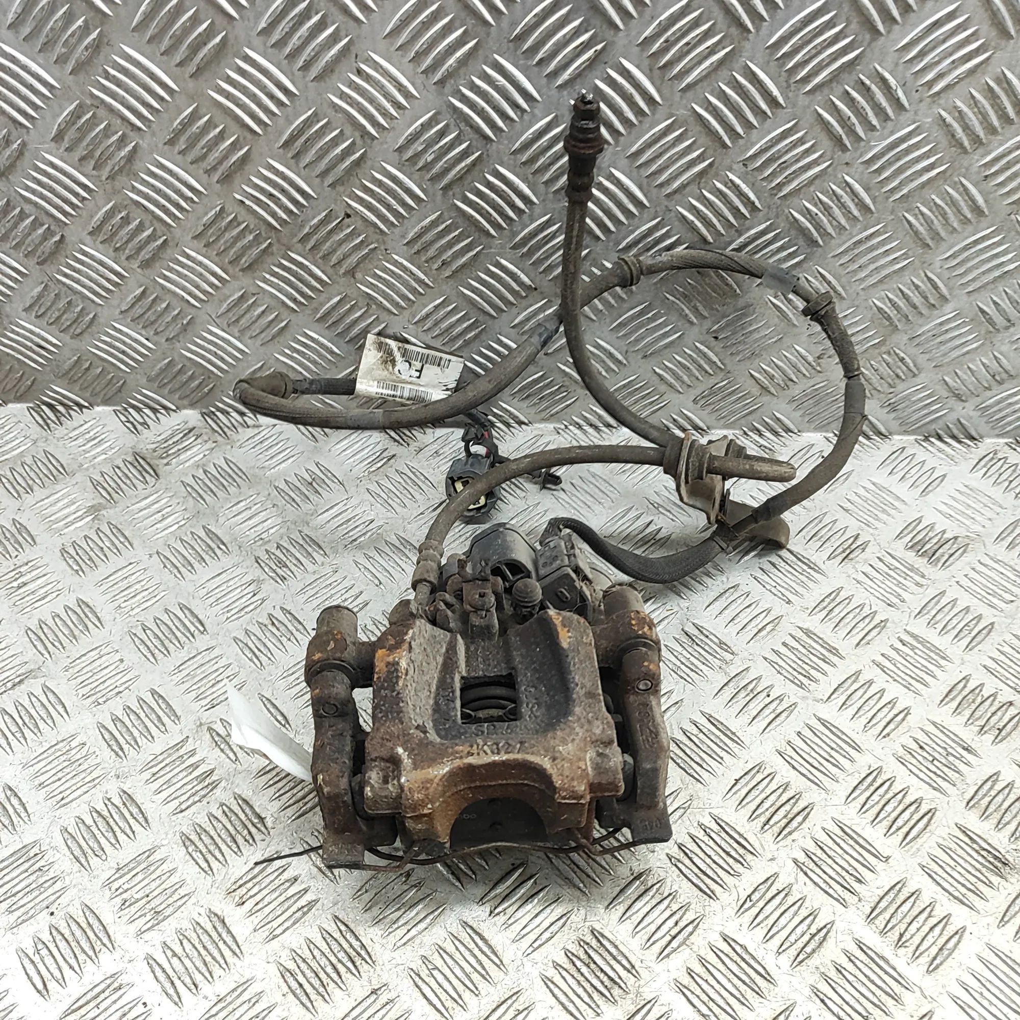 Land Rover Range Rover Evoque Brake caliper — rear right Brake caliper — rear right — LAND ROVER RANGE R...
