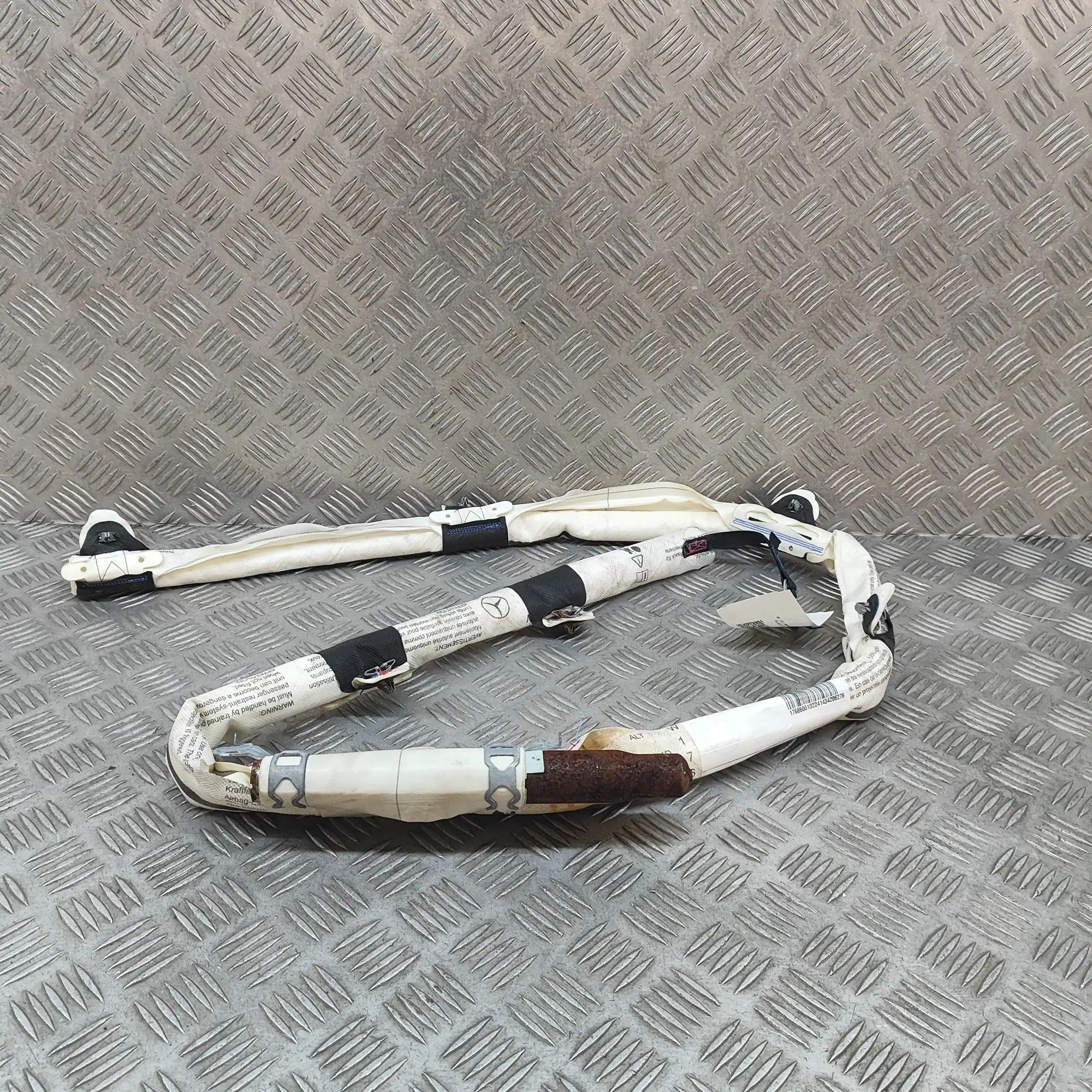 Mercedes-Benz A (W176) Left Side Roof Safety Curtain SRS Left Side Roof Safety Curtain SRS — MERCEDES BE...