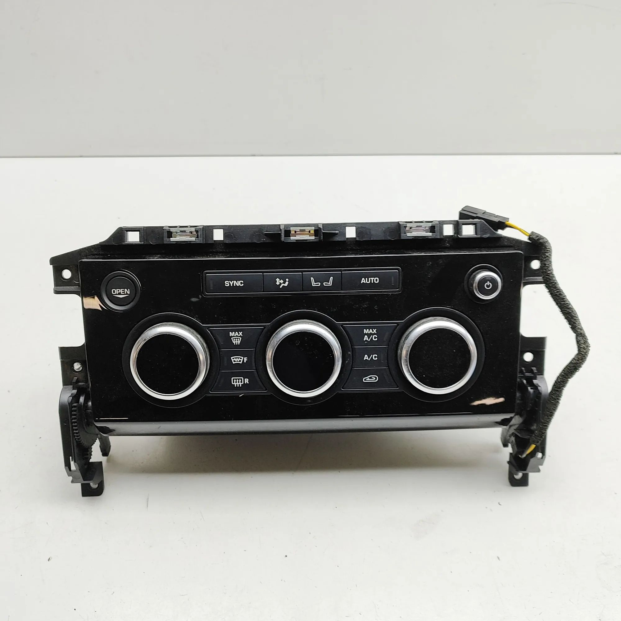 Land Rover Discovery Climate control unit Climate control unit — LAND ROVER DISCOVERY (V ...