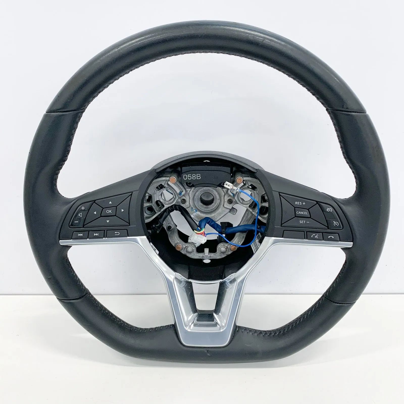 Nissan Qashqai (J11) steering wheel Steering Wheel — NISSAN QASHQAI (II J11, J11_) ...