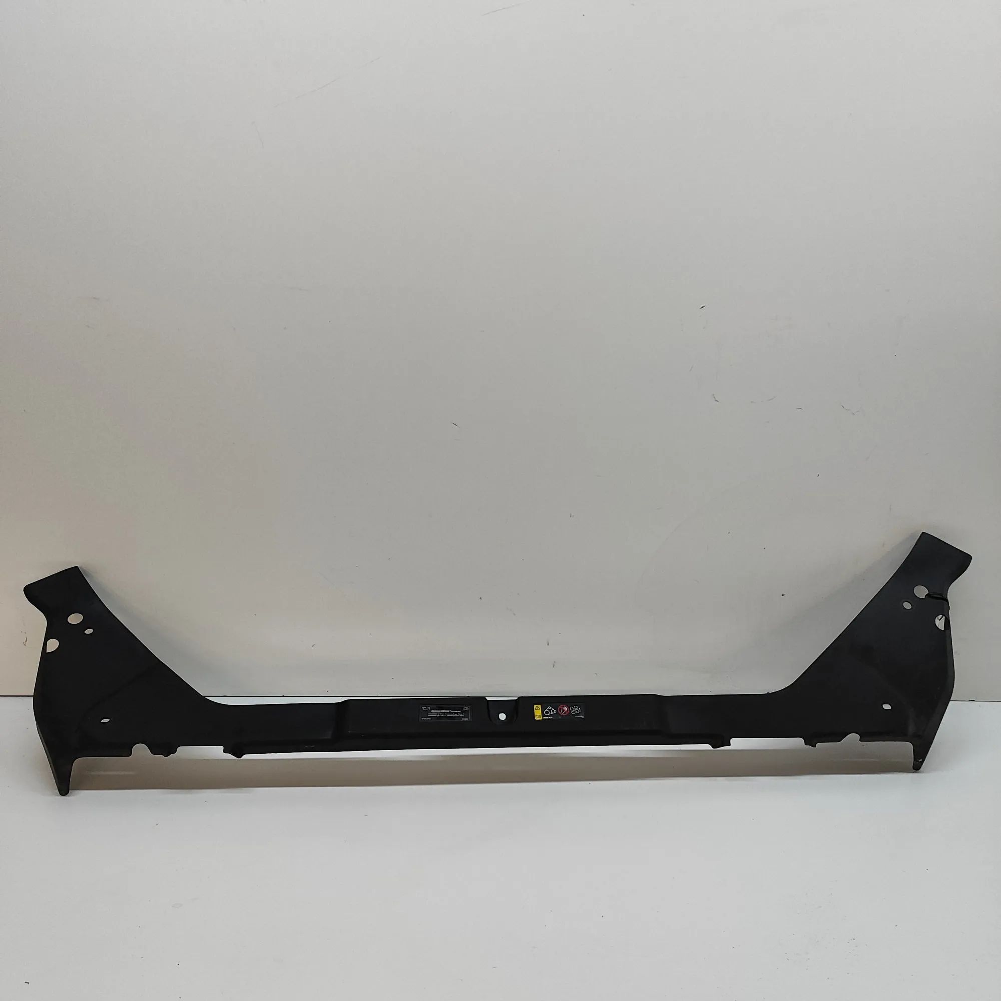 Volvo V60 Slam Panel Frame Plastic Trim Slam Panel Frame Plastic Trim — VOLVO V60 (II 2...