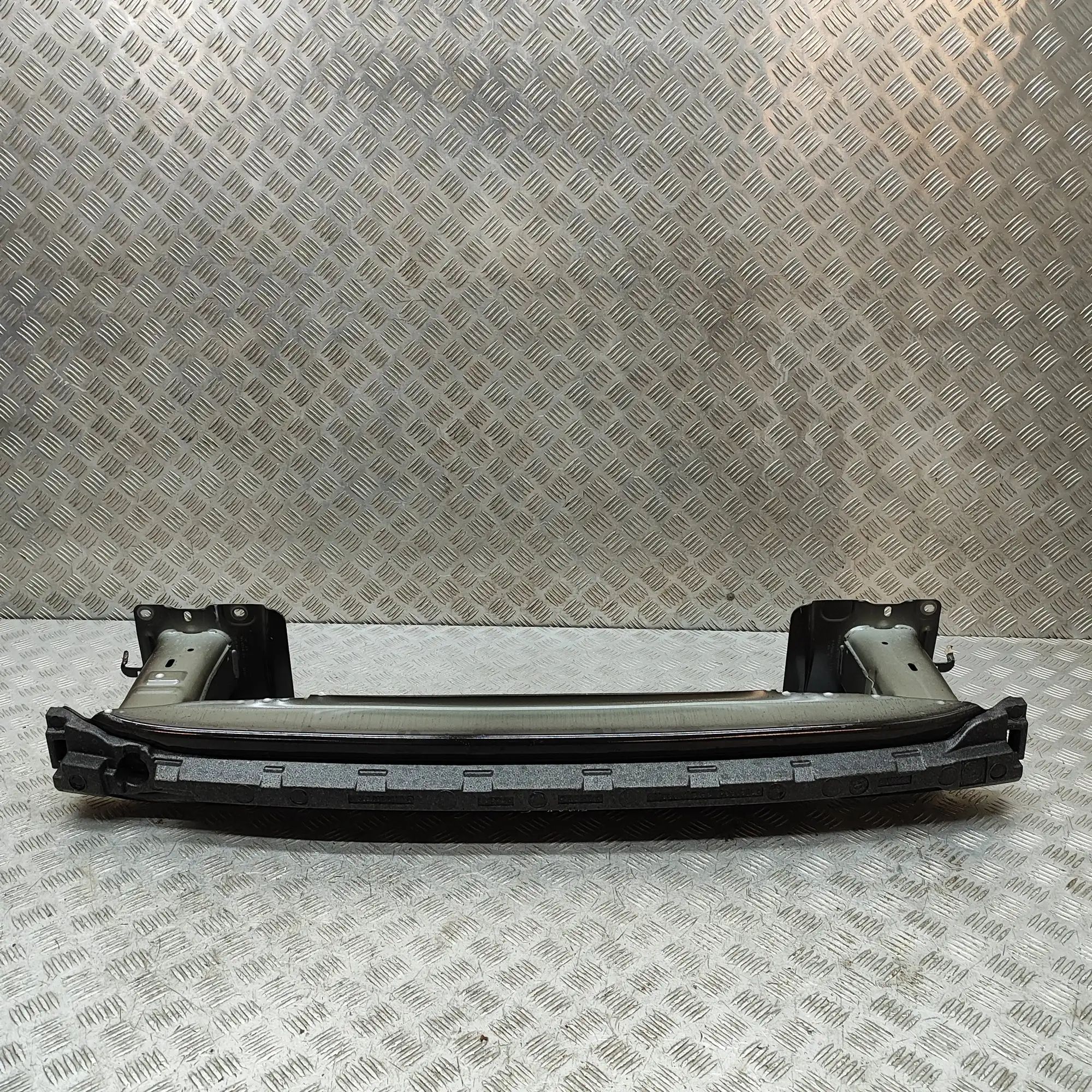 Skoda Enyaq Rear Crash Reinforcement Bar Rear Crash Reinforcement Bar — SKODA ENYAQ (iV ...