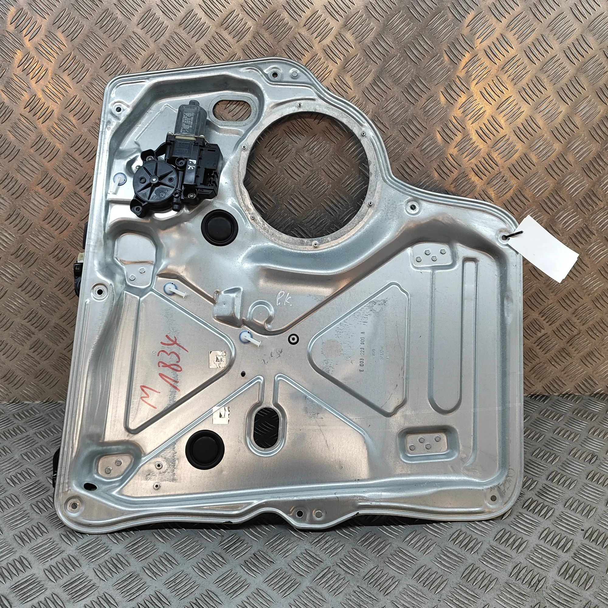 Volkswagen Transporter (T6, Caravelle, Multivan) Front Left Door Window Regulator Front Left Door Window Regulator — VW TRANSPORT...