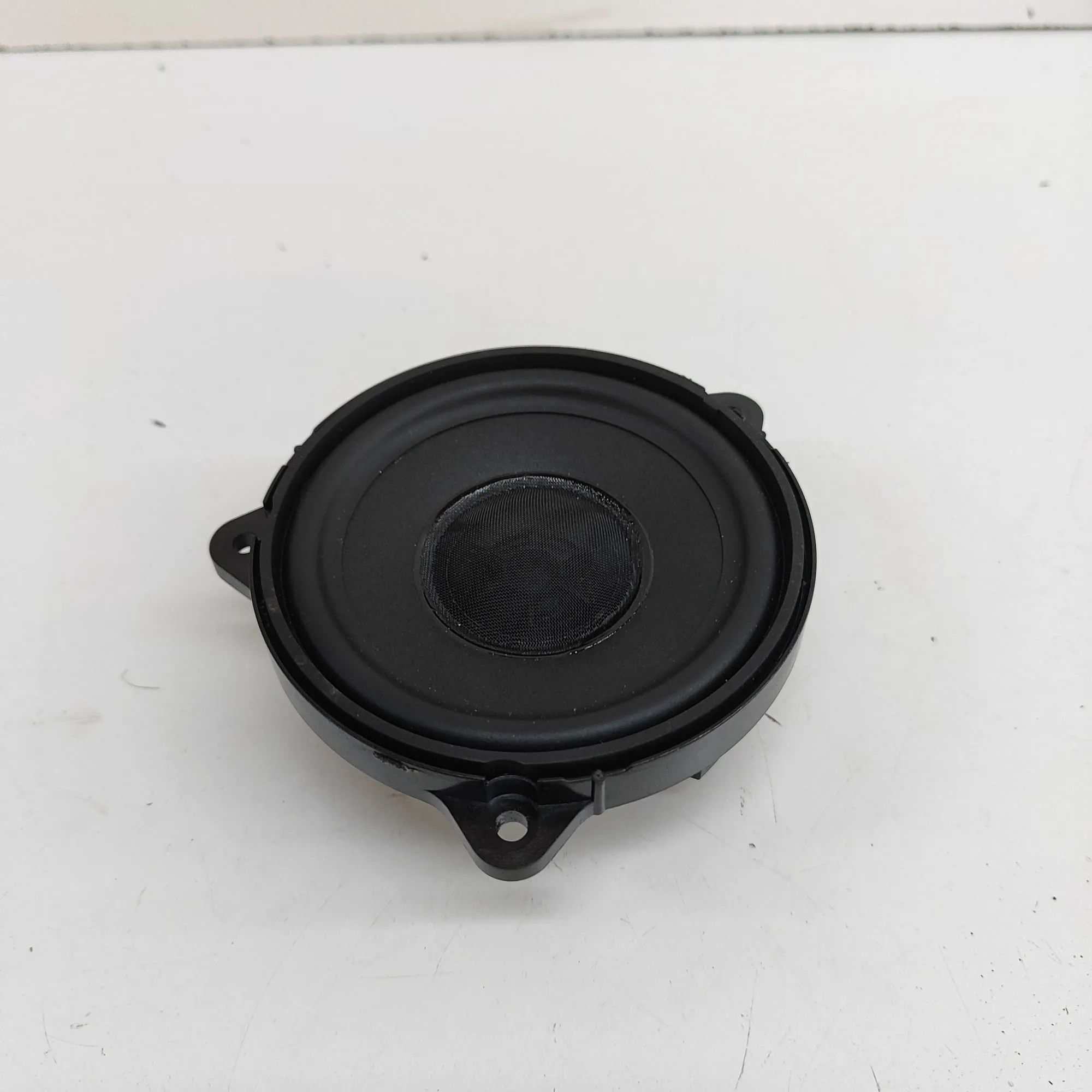 Land Rover Range Rover Sport (L461) Front Right Door Speaker Front Right Door Speaker — LAND ROVER RANGE ROV...