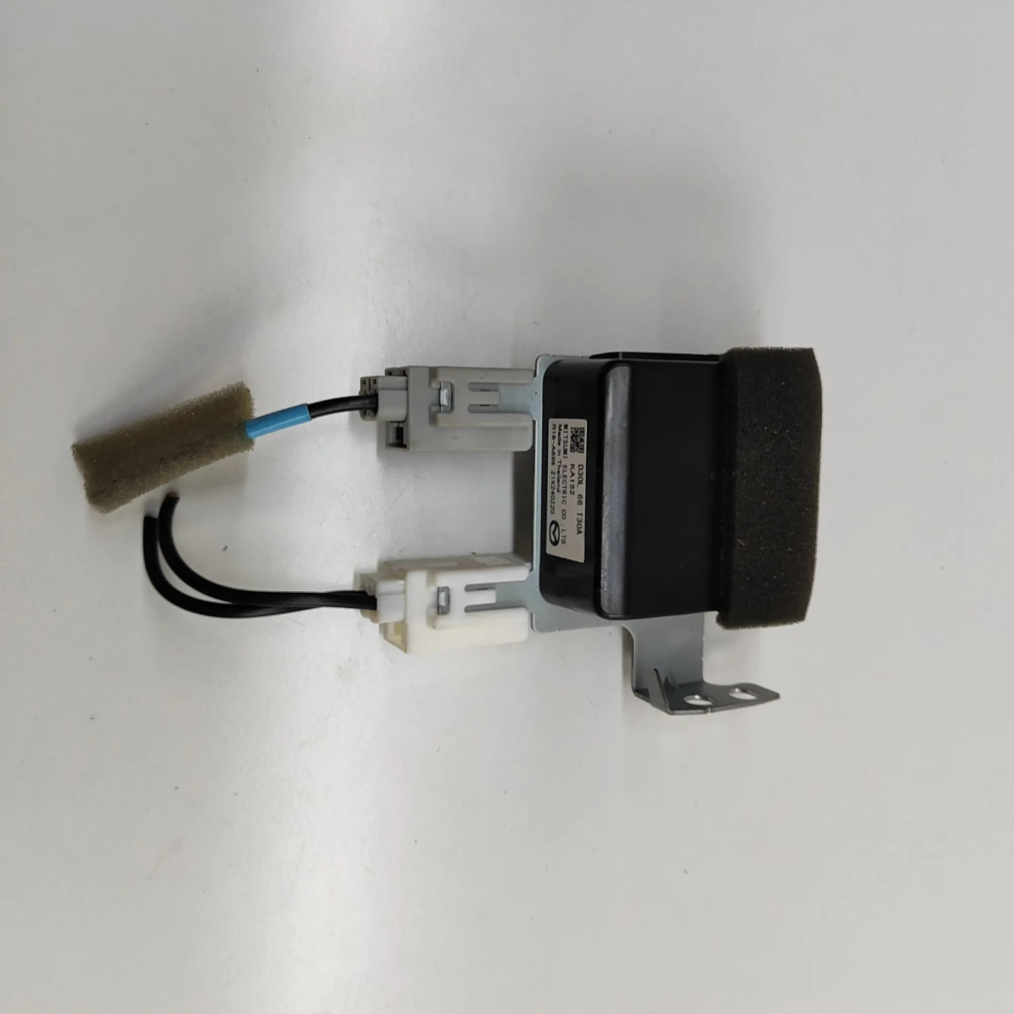 Mazda MX-30 антенна Antenna — MAZDA MX-30 (DR) (2020-...) — D30L-66...