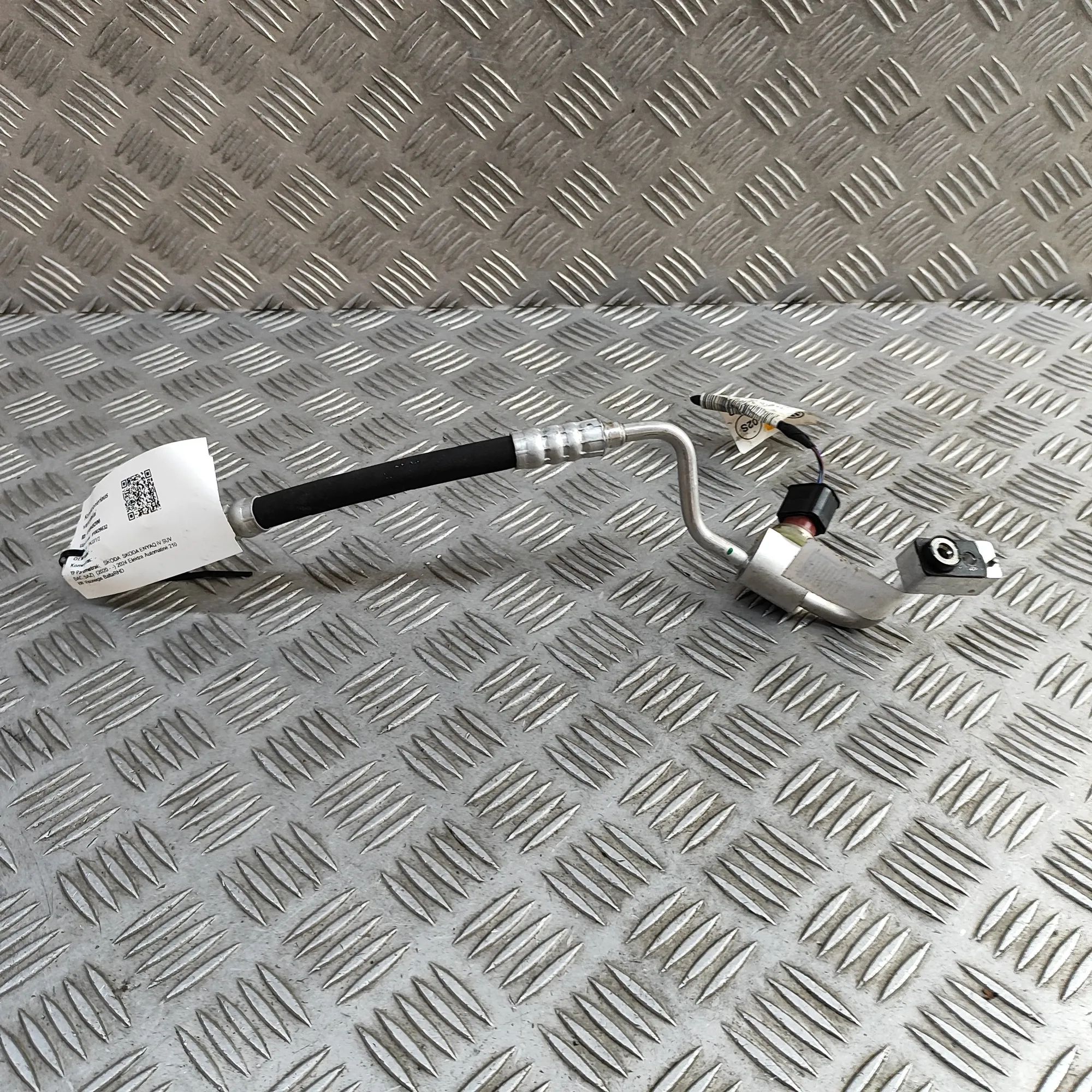 Skoda Enyaq A/C Air Con Hose Pipe A/C Air Con Hose Pipe — SKODA ENYAQ (iV SUV 5AC...