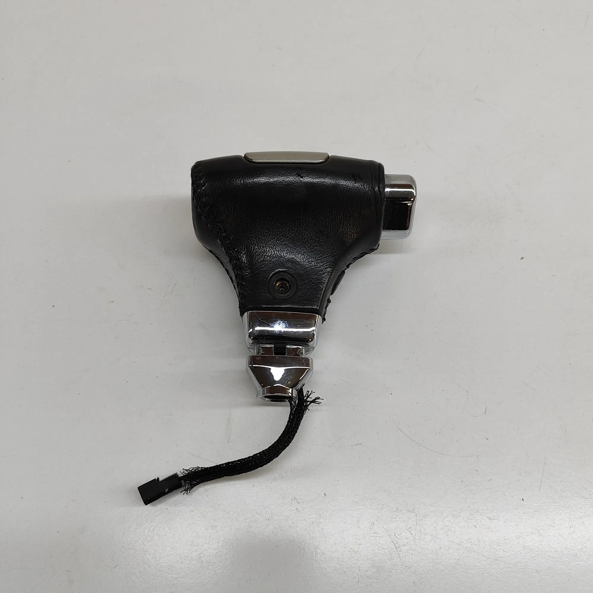 Chevrolet TrailBlazer Gear lever knob Gear lever knob — CHEVROLET TRAILBLAZER (KC_) (...