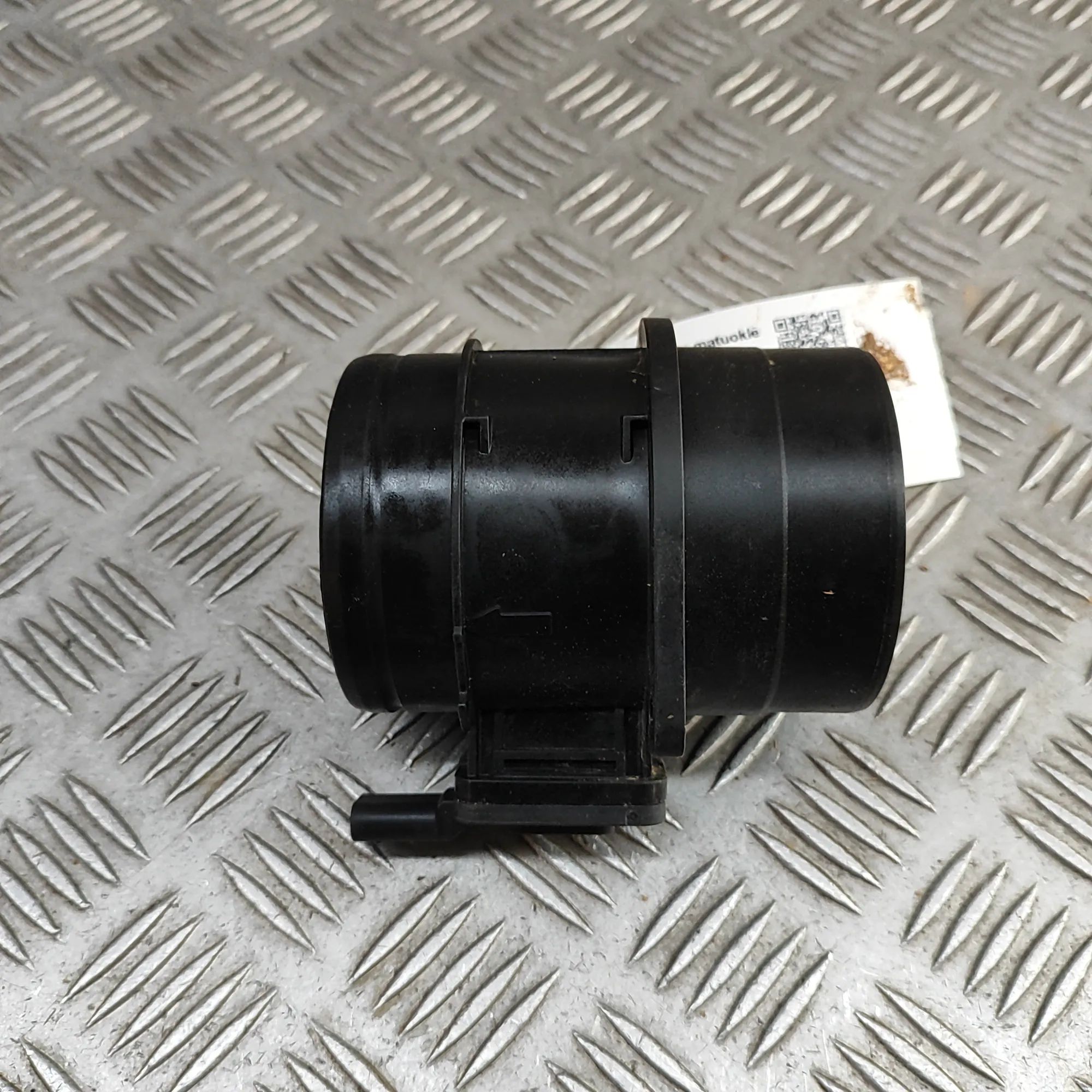Audi Q3 (F3) Mass airflow sensor (MAF) Mass airflow sensor (MAF) — AUDI Q3 (Sportback ...