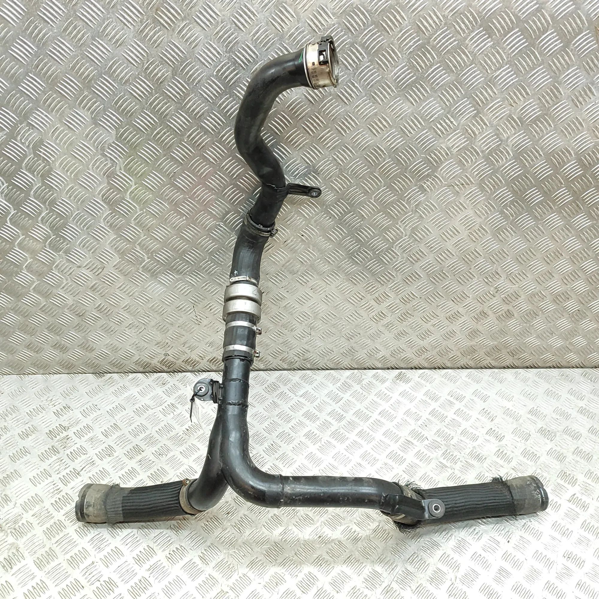 Maserati Quattroporte Intercooler Hose Pipe Intercooler Hose Pipe — MASERATI QUATTROPORTE (...