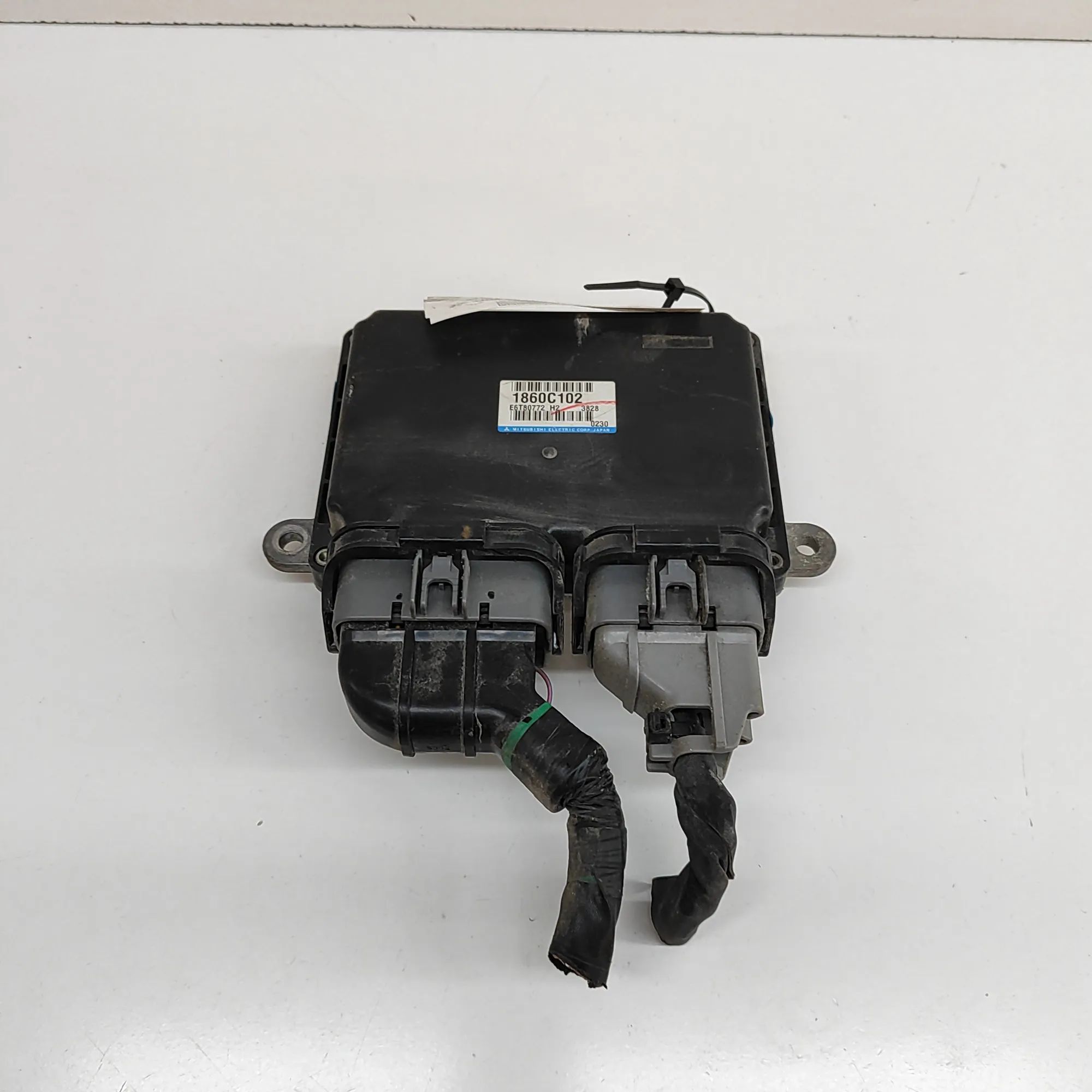Mitsubishi Outlander Engine Control Unit Engine Control Unit — MITSUBISHI OUTLANDER (III...