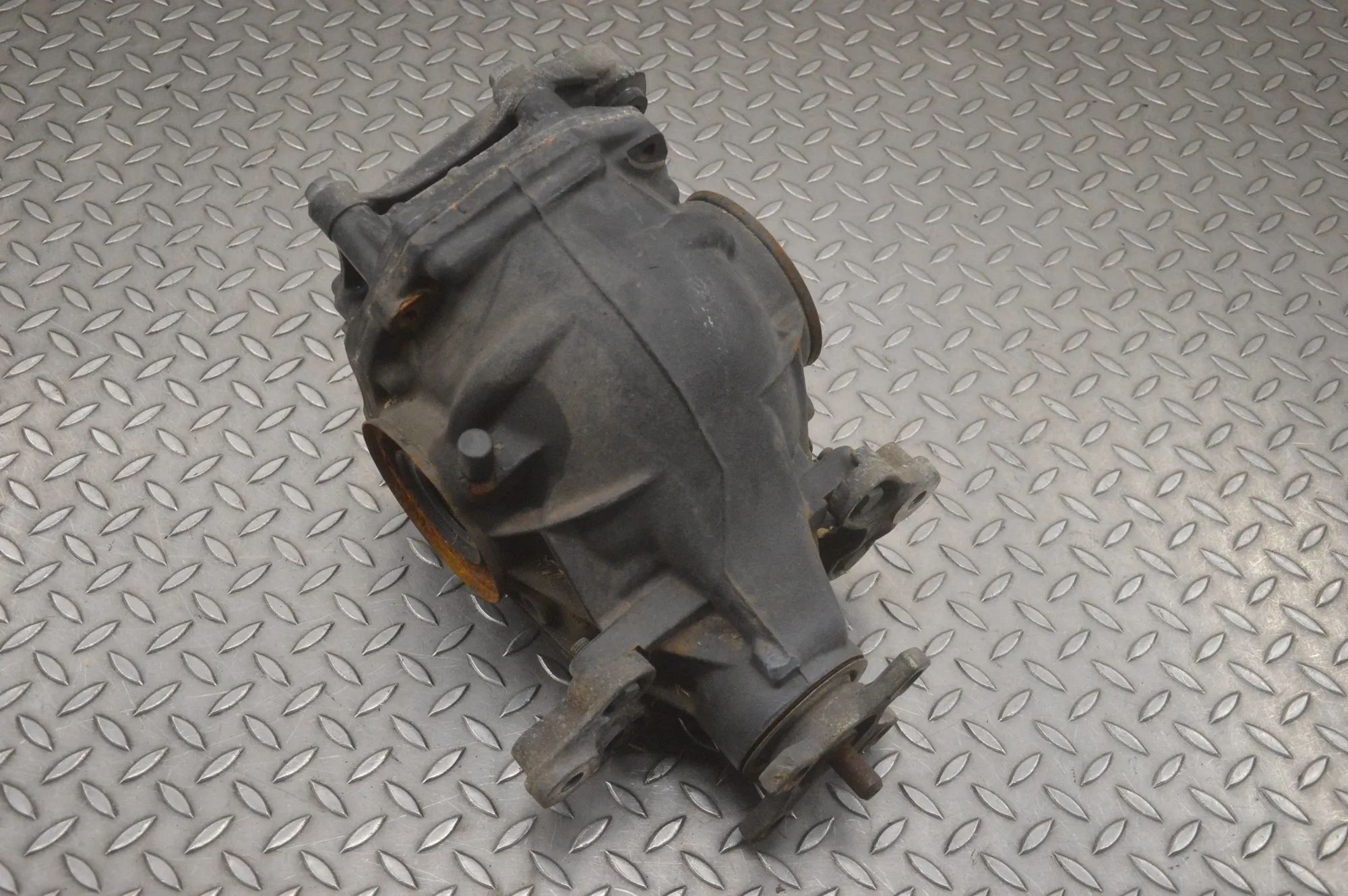 Mercedes-Benz A (W169) задний редуктор Rear differential — MERCEDES BENZ S-CLASS (W221...