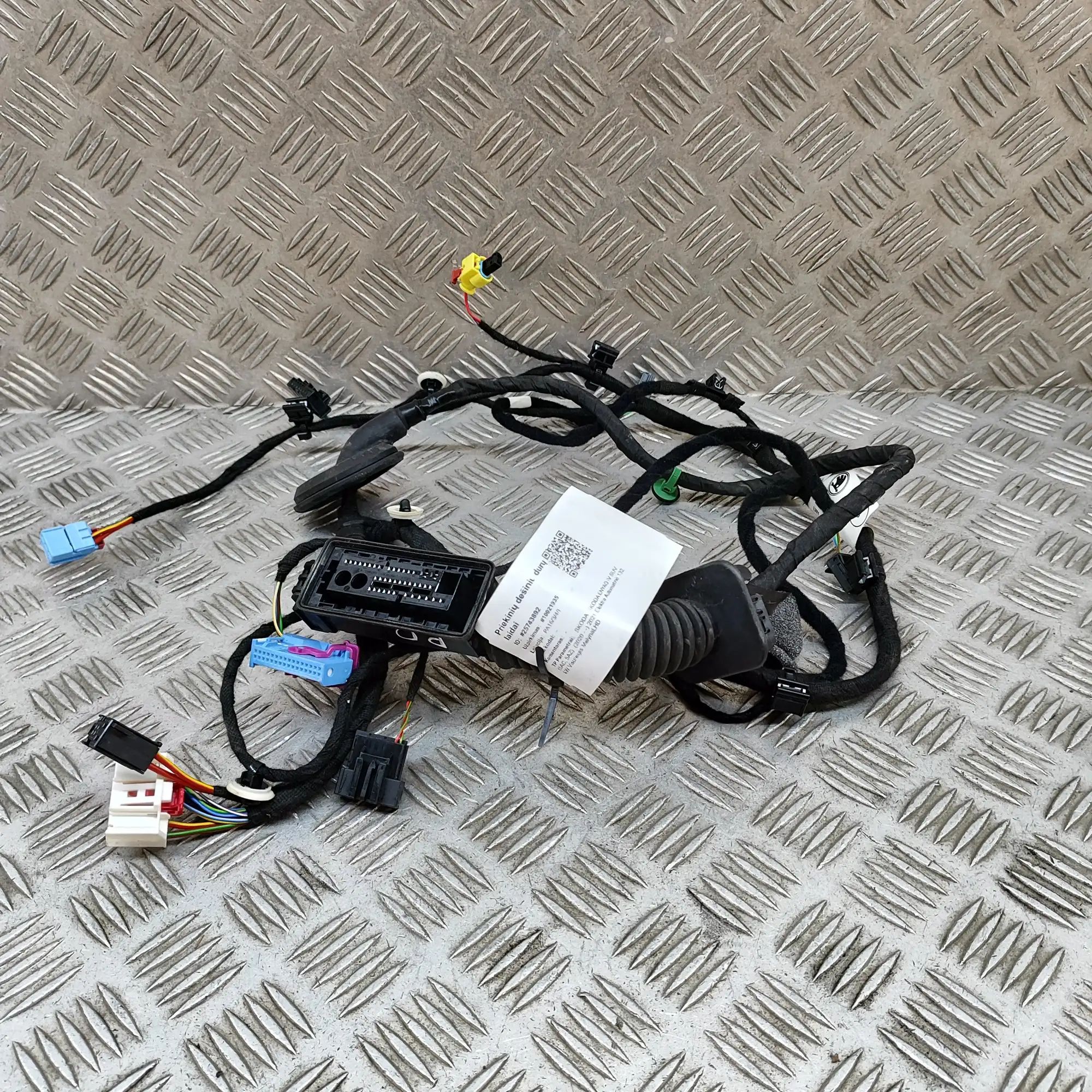 Skoda Enyaq Door wiring — front right Door wiring — front right — SKODA ENYAQ (iV SUV...