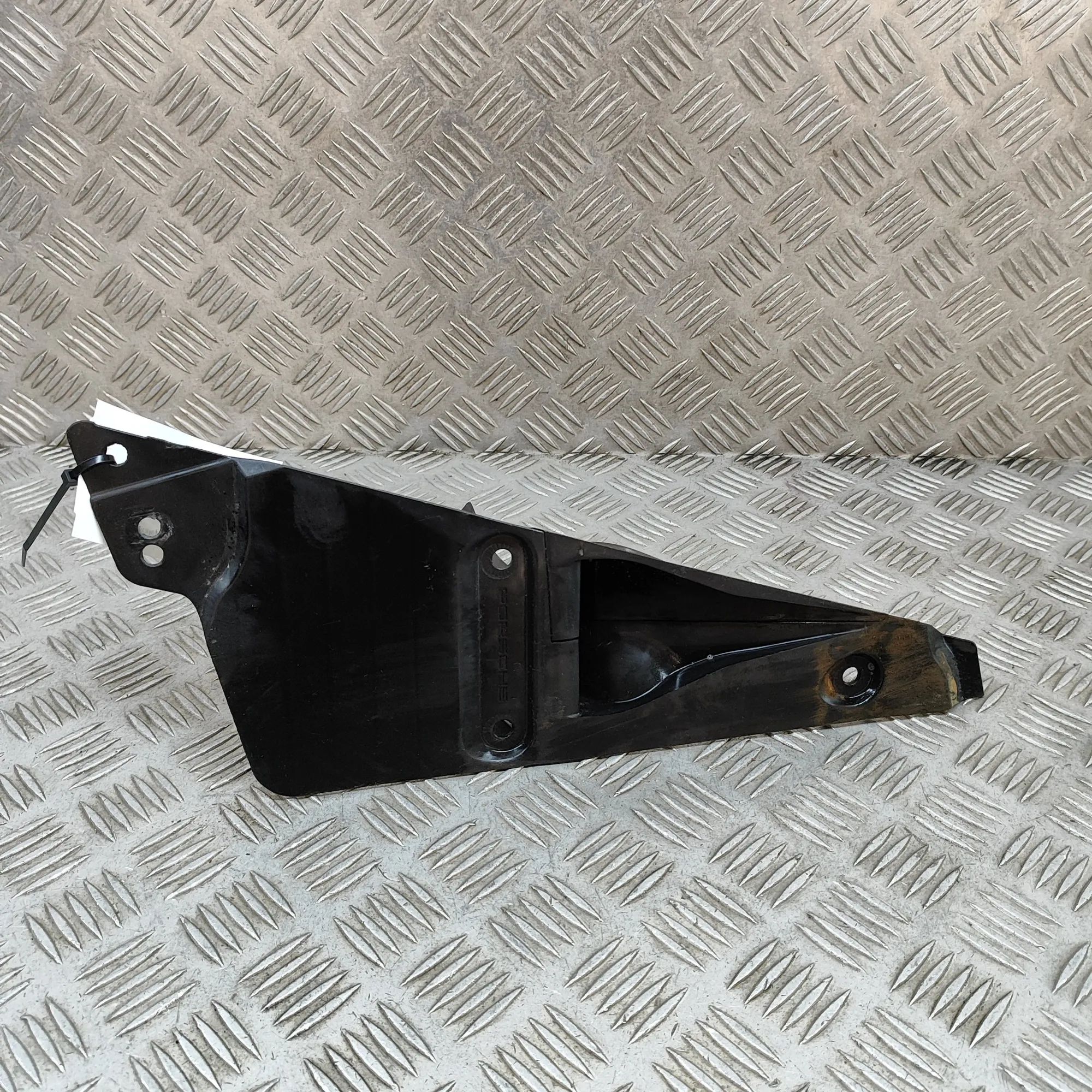 Porsche 911 (992) Air intake duct part Air intake duct part — PORSCHE 911 (992) (2019-...