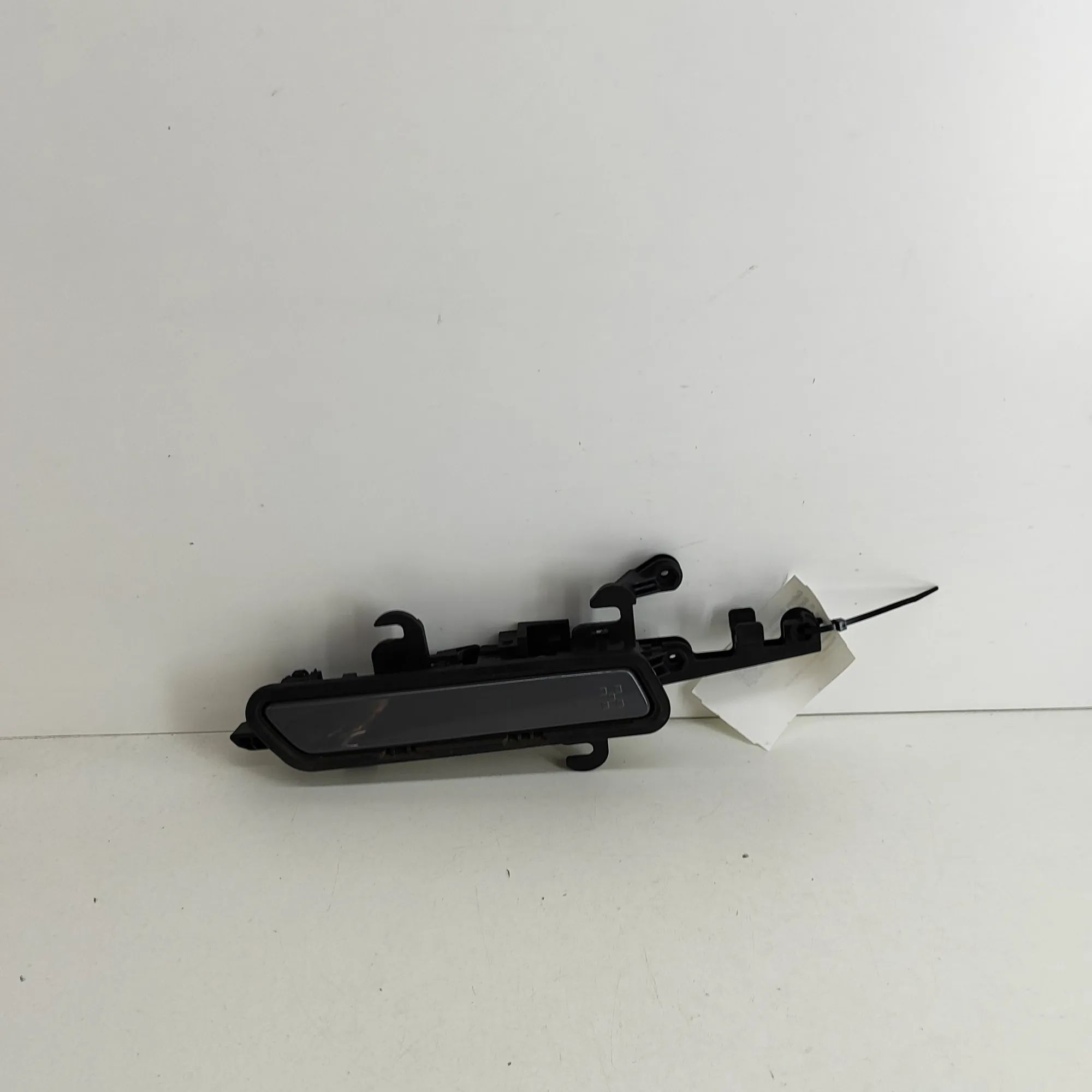 Hyundai Ioniq Exterior door handle — rear right Exterior door handle — rear right — HYUNDAI ION...
