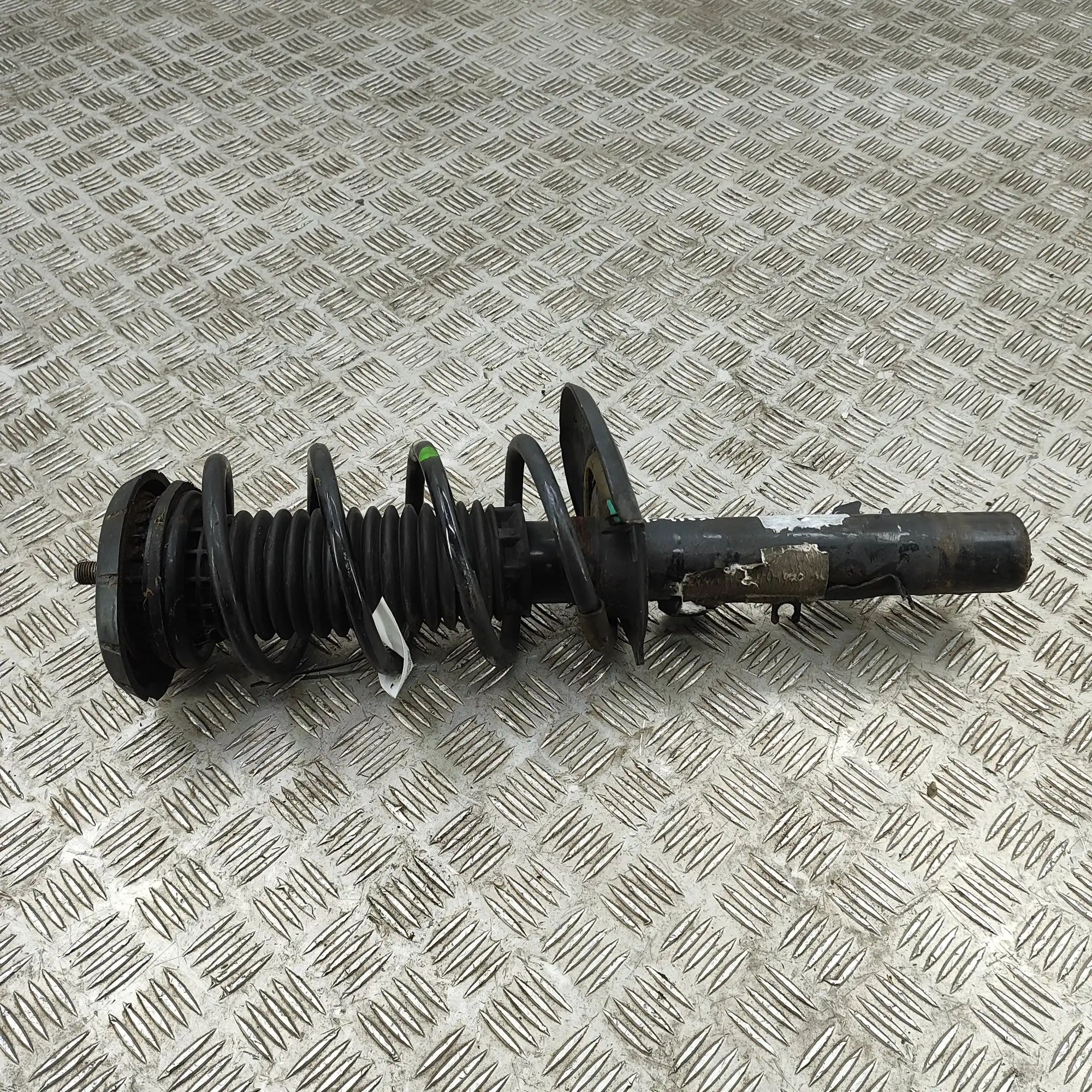 Opel Crossland X Shock absorber — front left Shock absorber — front left — OPEL CROSSLAND (X...