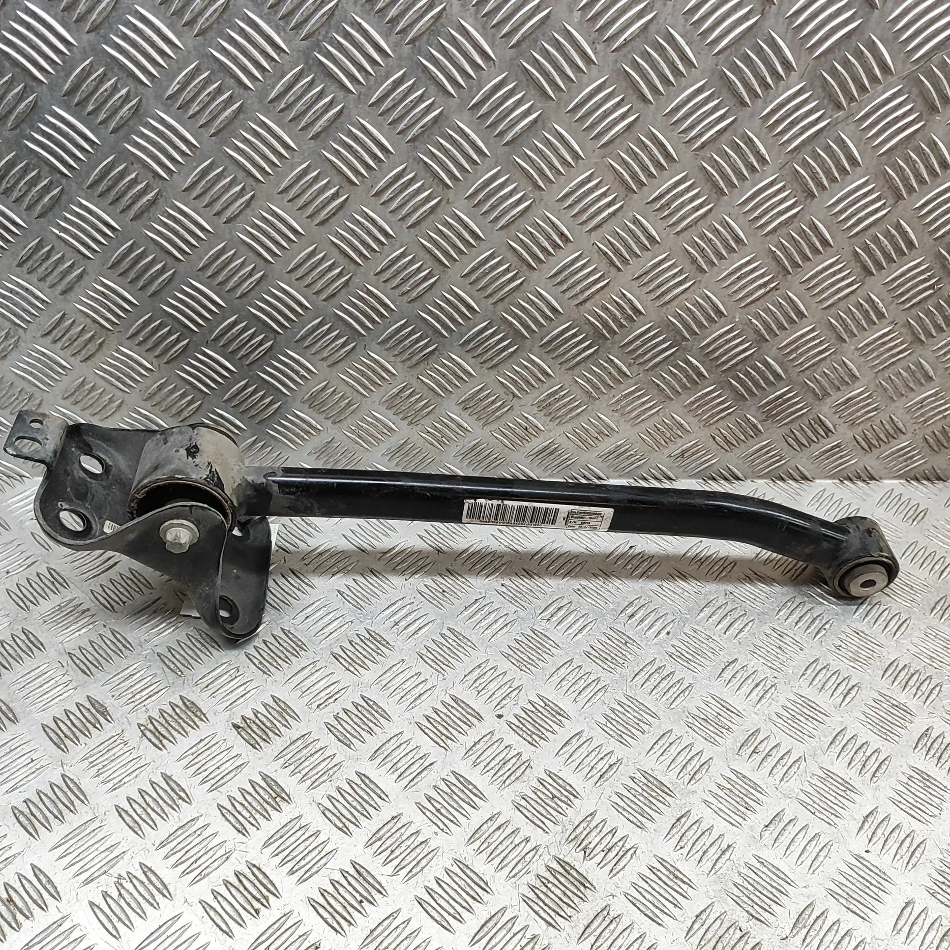 Jeep Compass Control arm — rear left Control arm — rear left — JEEP COMPASS (MP) (20...