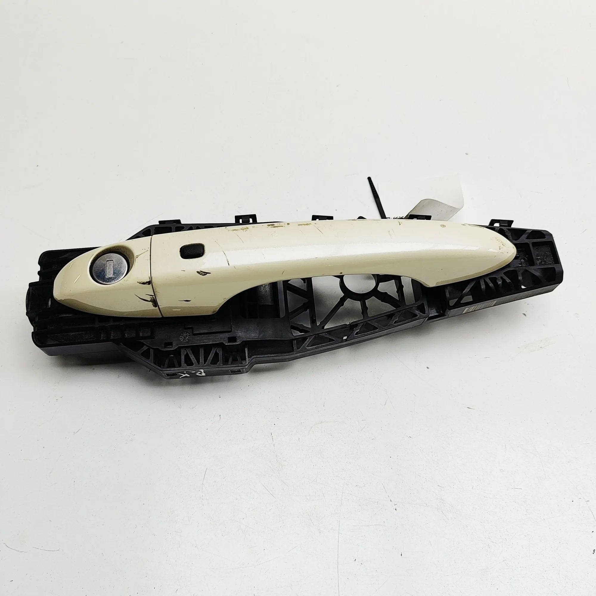 Jeep Compass Exterior door handle — front left Exterior door handle — front left — JEEP COMPAS...