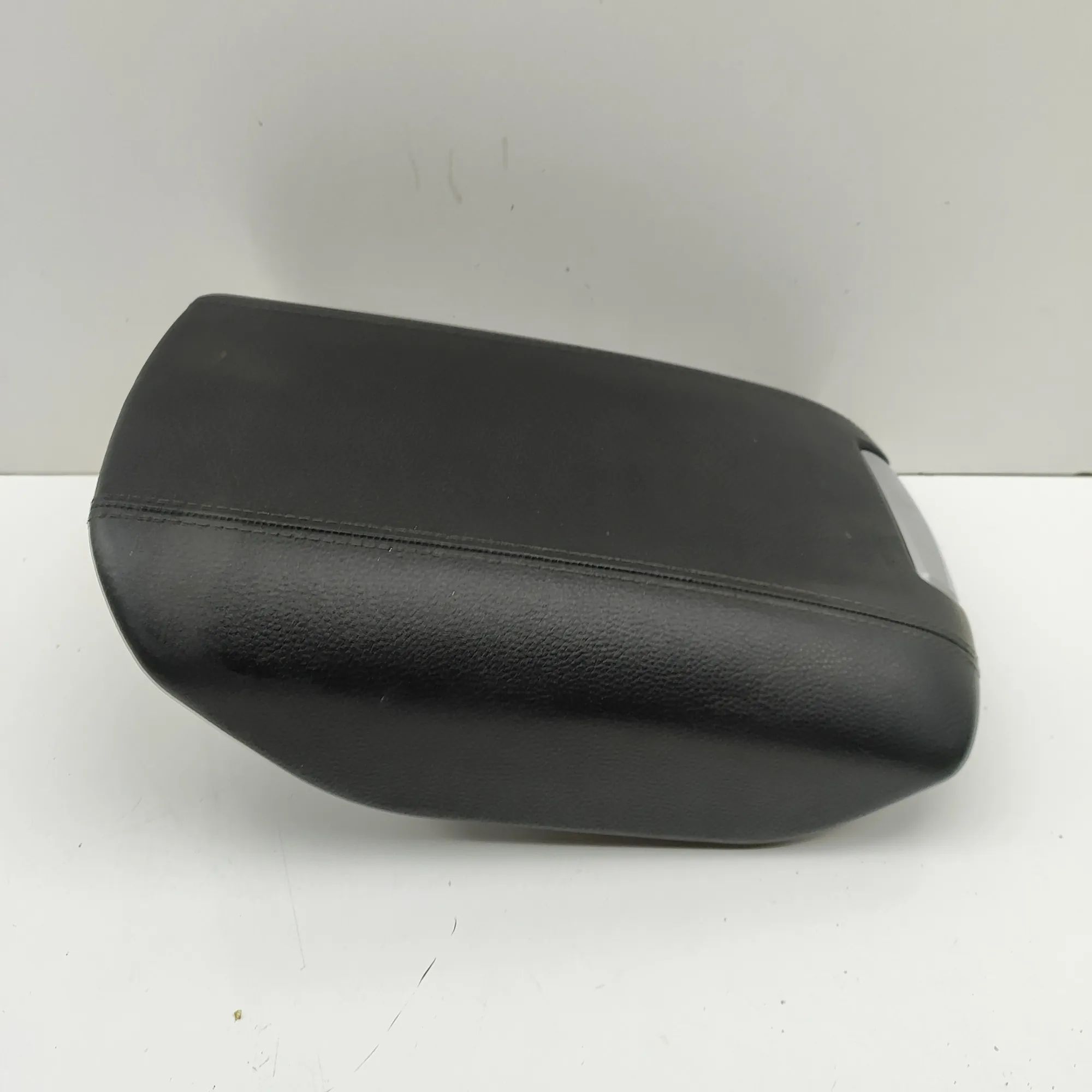 Porsche Cayenne подлокотник Armrest — PORSCHE CAYENNE (92A) (2010-...) — 95...