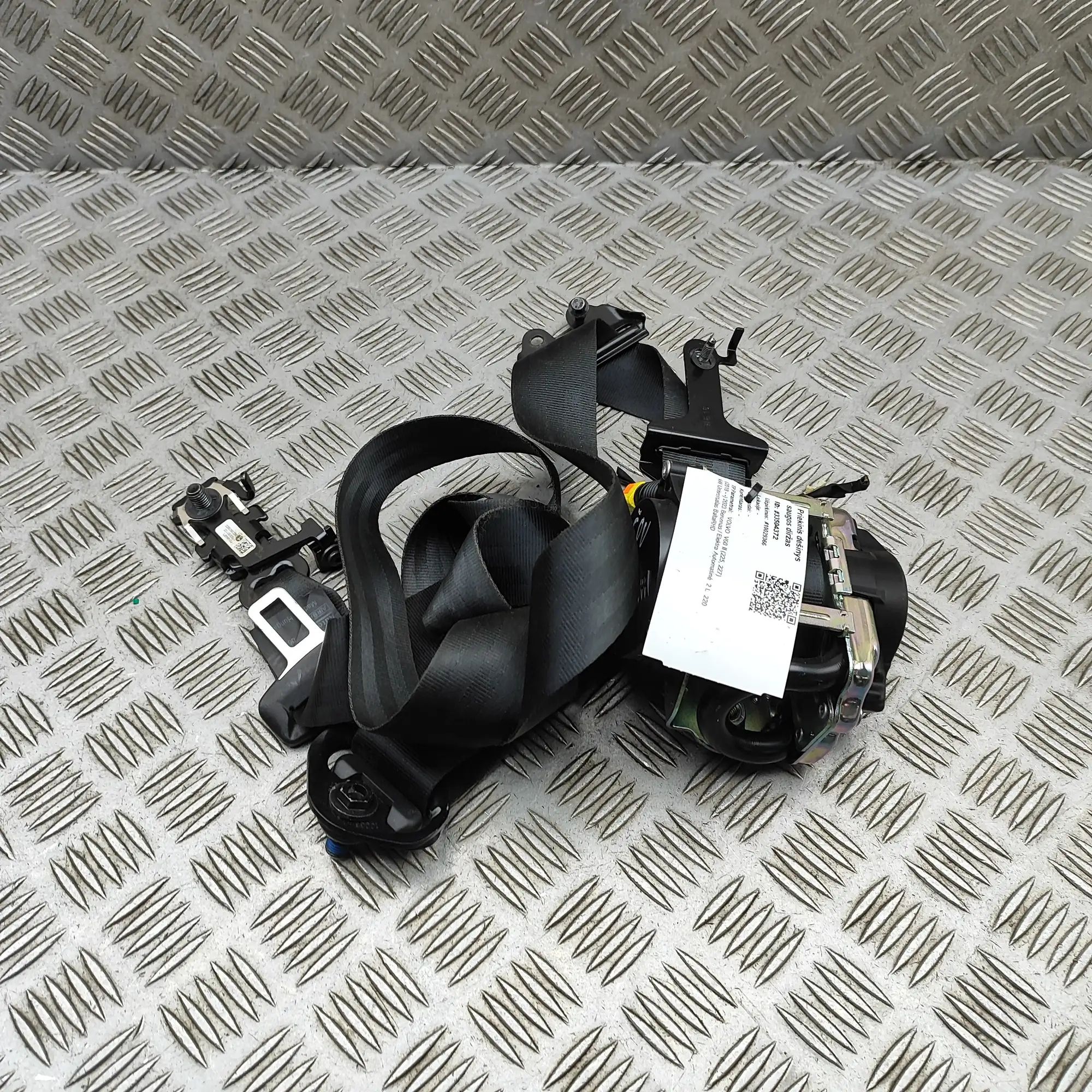 Volvo V60 Front Right Seatbelt Front Right Seatbelt — VOLVO V60 (II 225, 227) ...