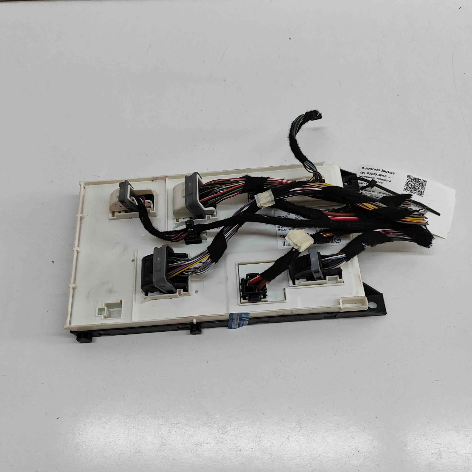 Mercedes-Benz ML / GLE (W166) Comfort Control Unit Comfort Control Unit — MERCEDES BENZ GLE (Coupe...