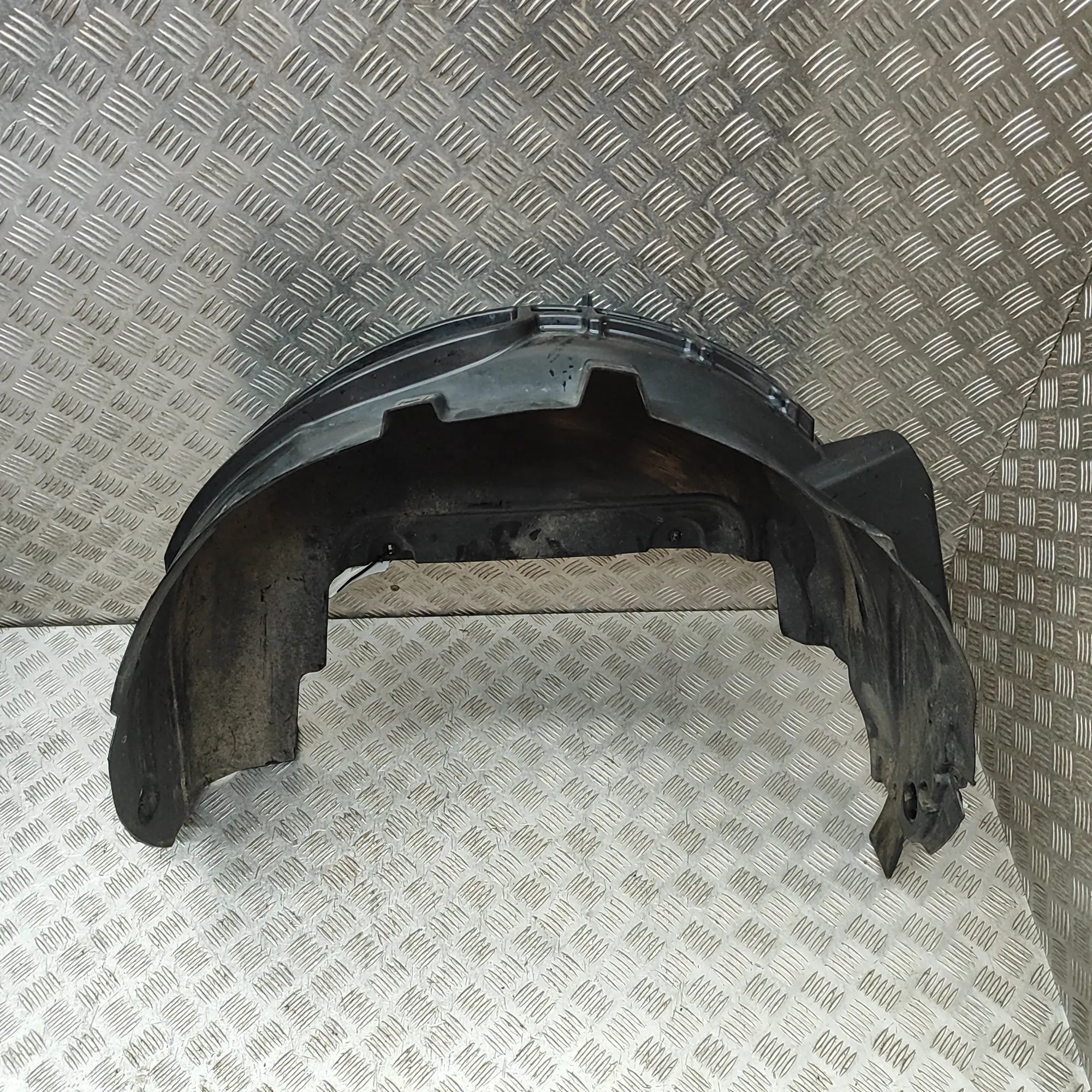 Citroen C5 Aircross Rear Right Arch Liner Rear Right Arch Liner — CITROEN C5 (AIRCROSS) (...