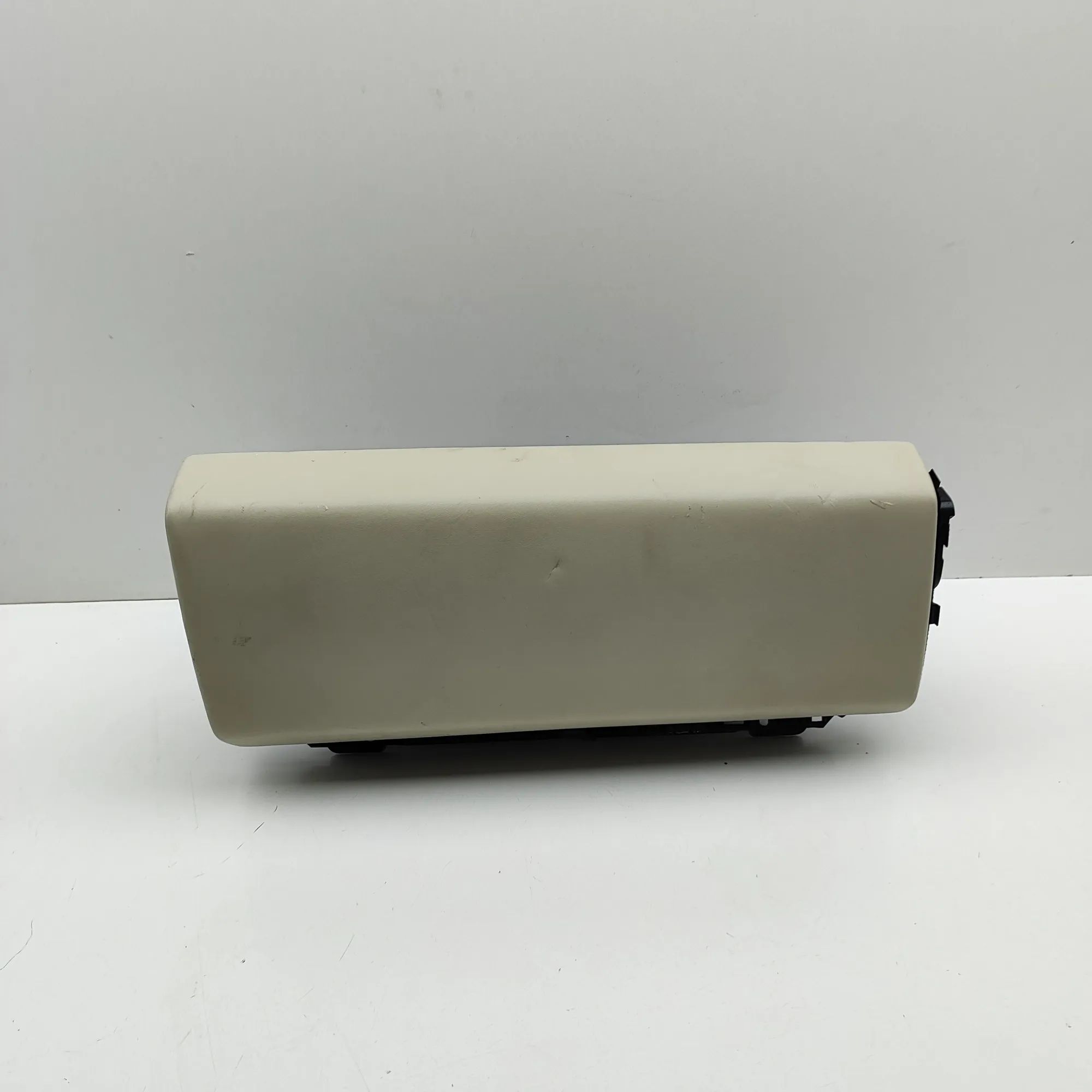 Land Rover Range Rover Sport (L494) Glove Compartment Glove compartment — LAND ROVER RANGE ROVER SPOR...