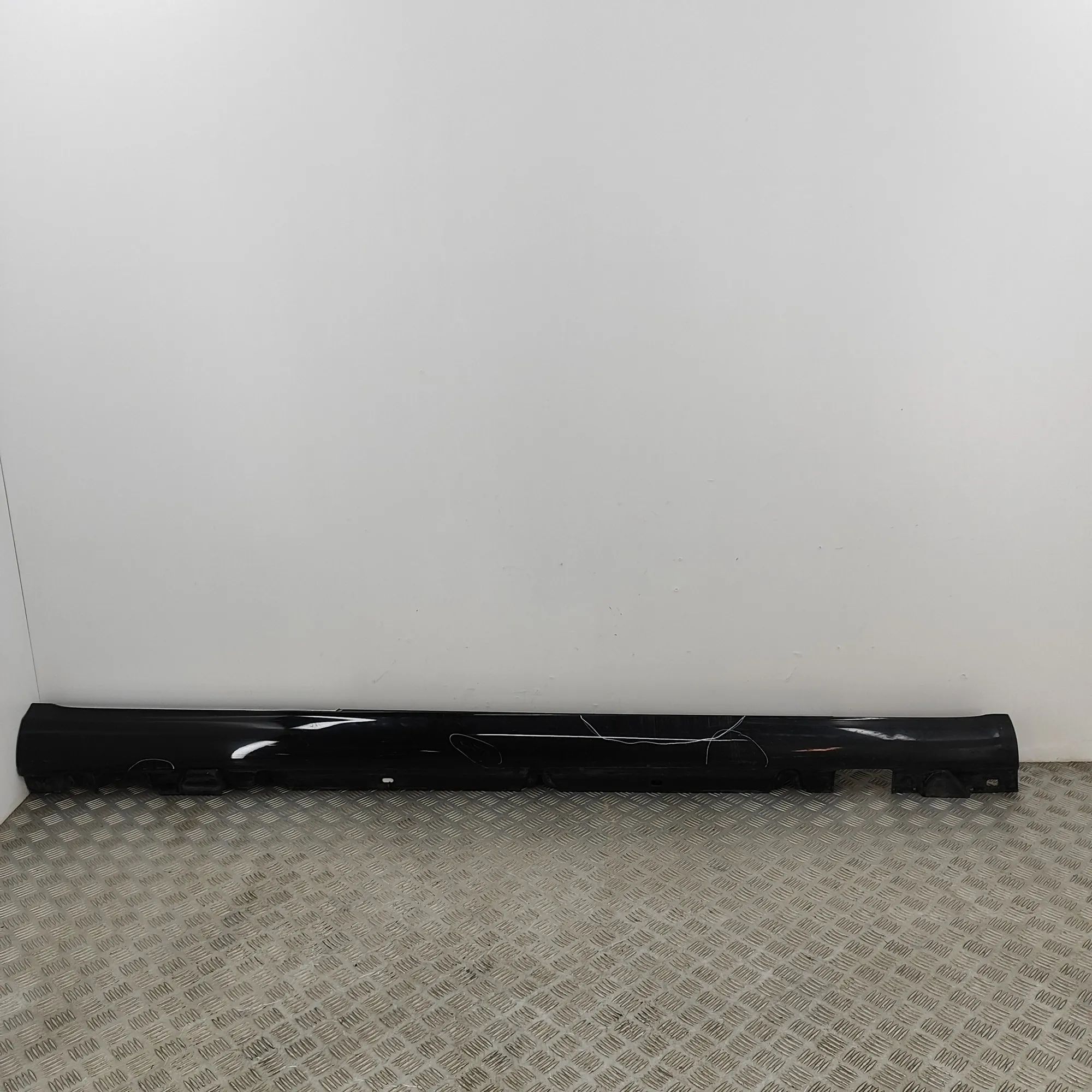 Mercedes-Benz A (W176) Right Side Plastic Sideskirt Cover Right Side Plastic Sideskirt Cover — MERCEDES B...