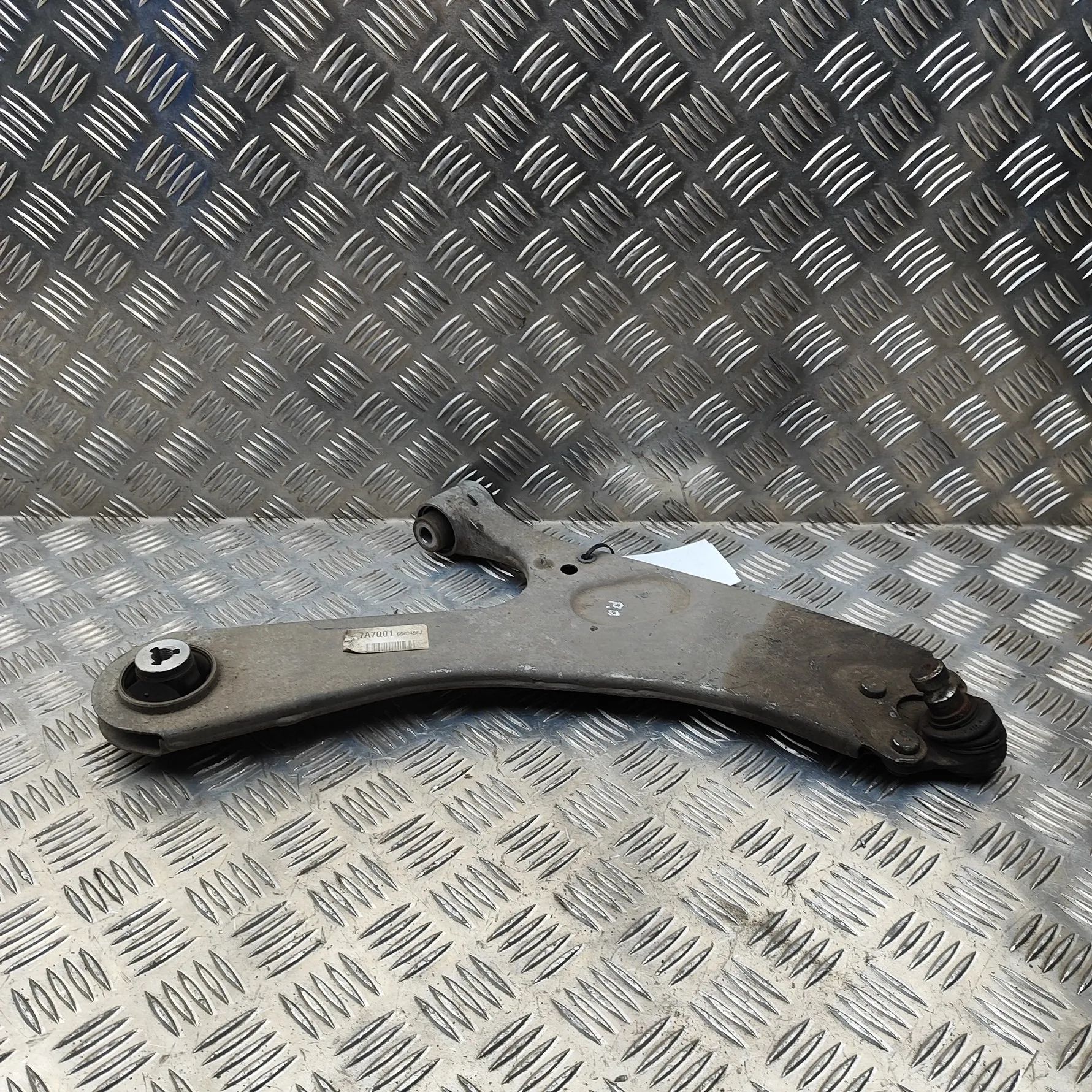 Opel Mokka (B) Front Right Lower Control Arm Front Right Lower Control Arm — OPEL MOKKA (202...