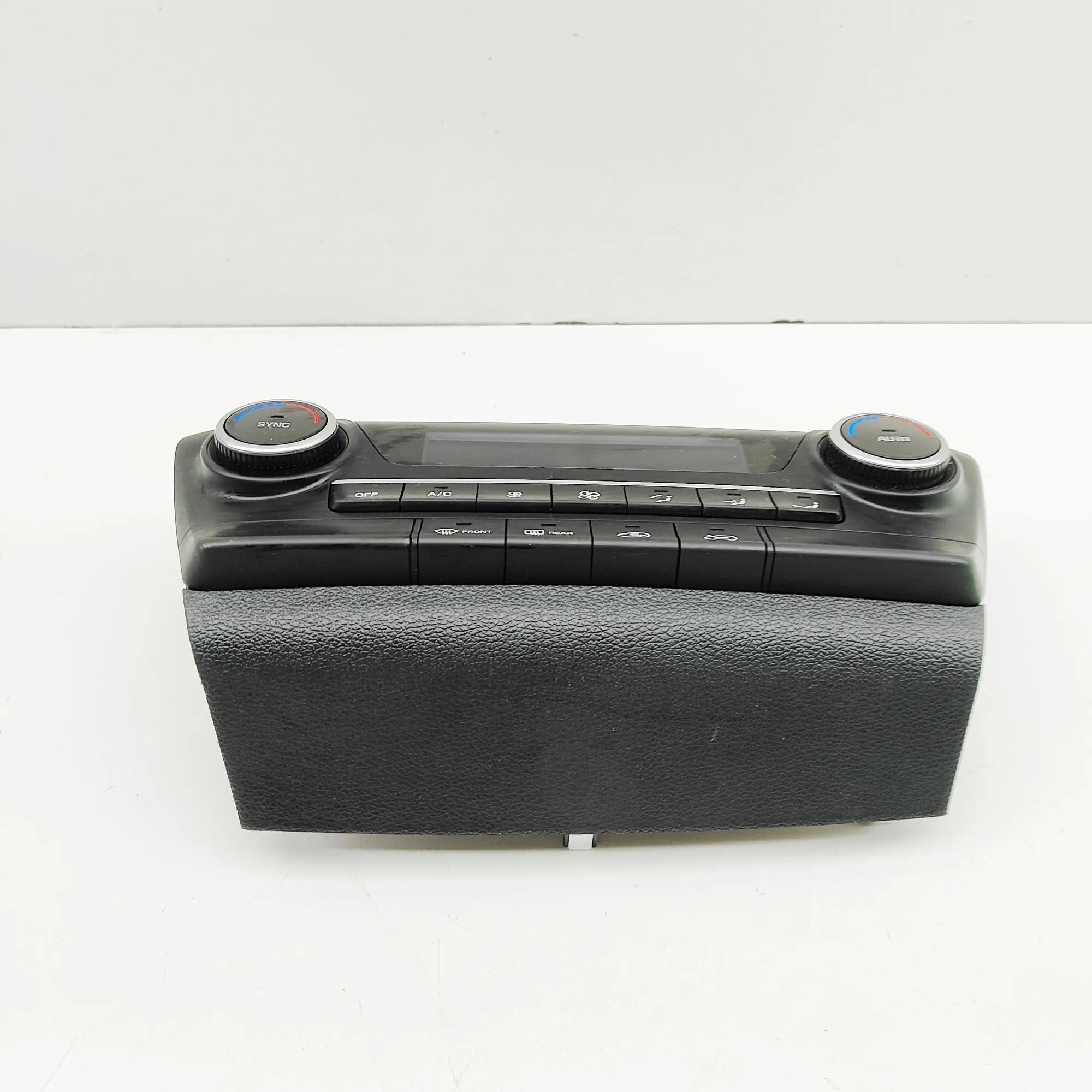 Hyundai Tucson Climate control unit Climate control unit — HYUNDAI TUCSON (TL, TLE)...