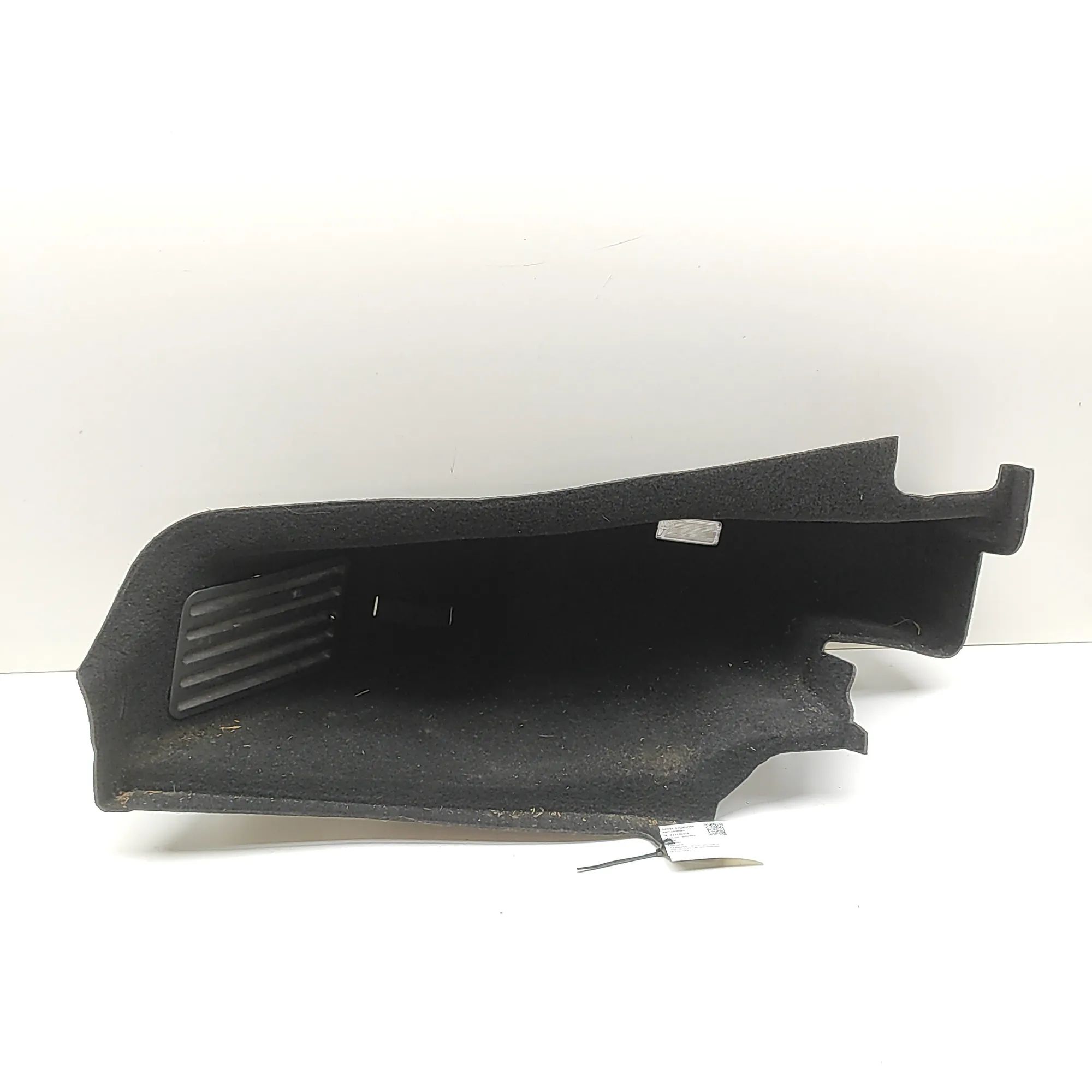 Jaguar XK Left Side Trunk Trim Left Side Trunk Trim — JAGUAR XK (Coupe X150) (...