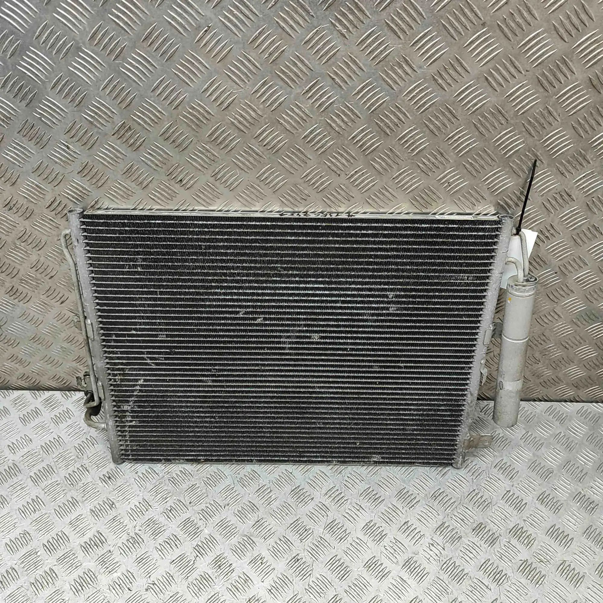 Land Rover Discovery A/C Air Con Radiator A/C Air Con Radiator — LAND ROVER DISCOVERY (II...