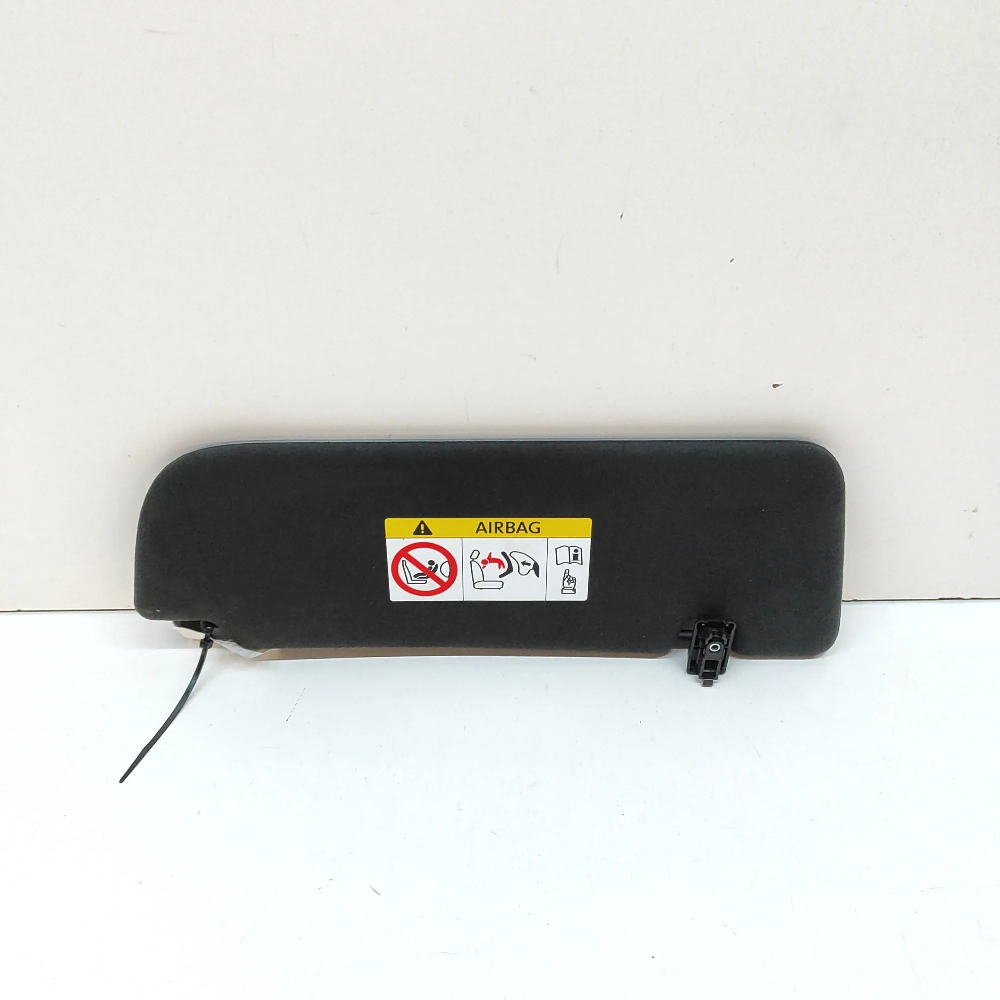 Porsche Cayenne Left Side Sun Visor Left Side Sun Visor — PORSCHE CAYENNE (Coupe 9Y...