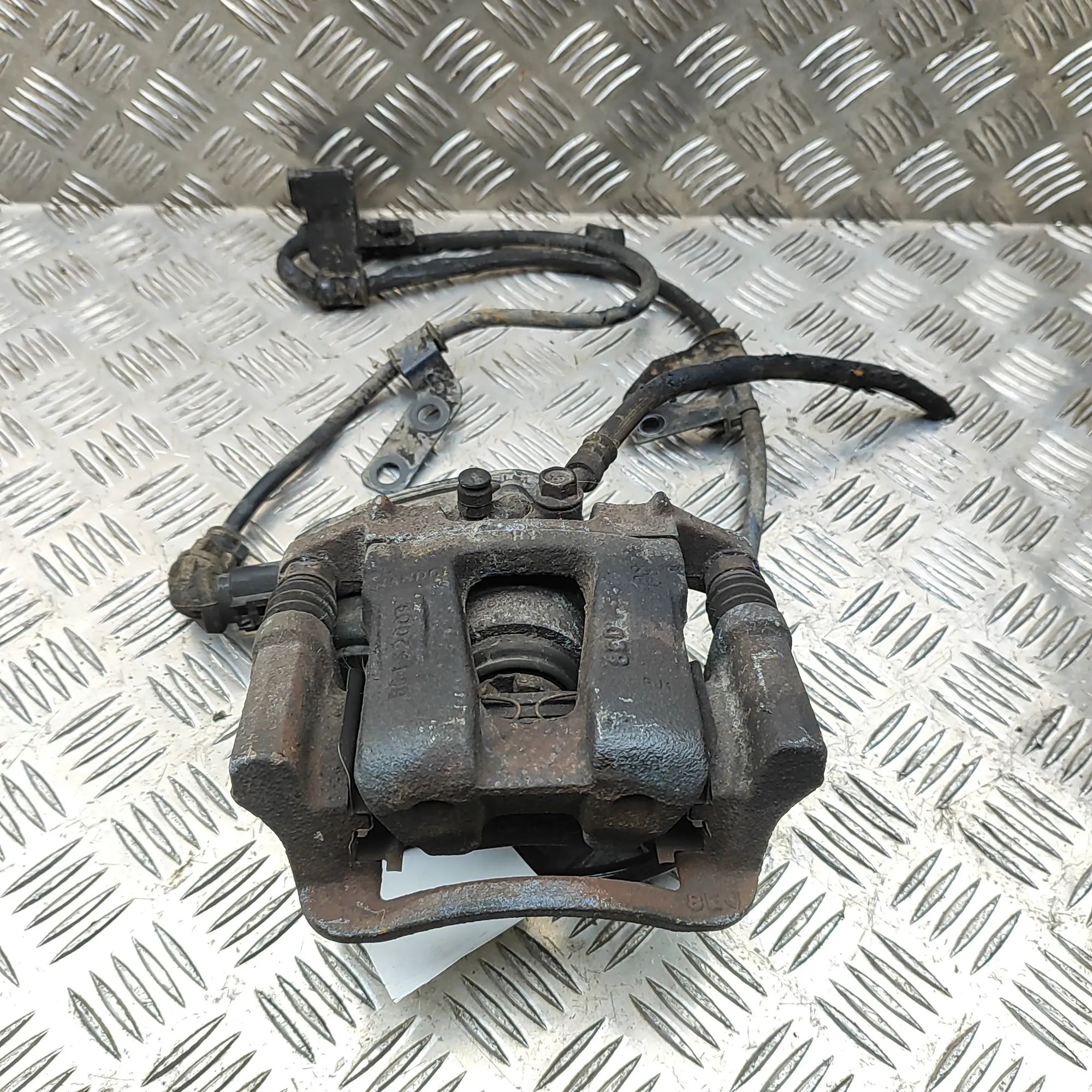 Hyundai i40 Brake caliper — rear left Brake caliper — rear left — HYUNDAI I40 (VF) (2...