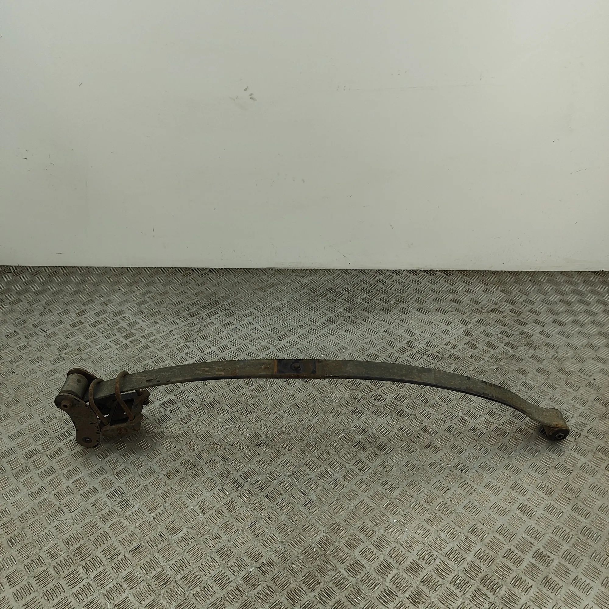 Volkswagen Caddy (2K) Rear Left Leaf Spring