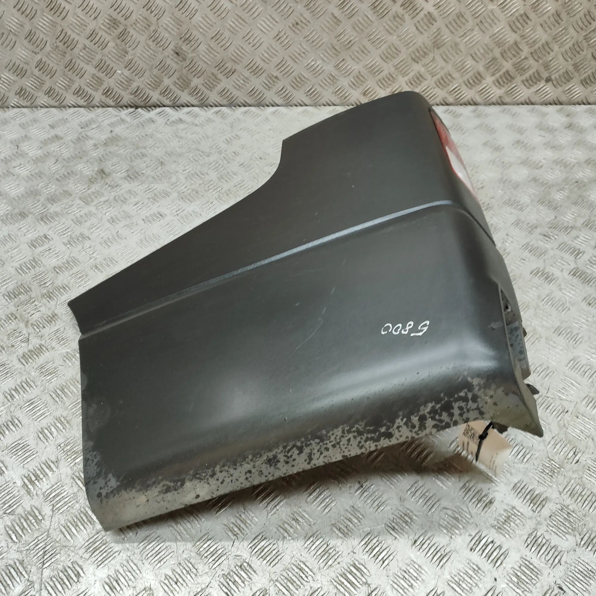 Opel Vivaro (B) Rear bumper corner — left Rear bumper corner — left — OPEL VIVARO (Van) (...